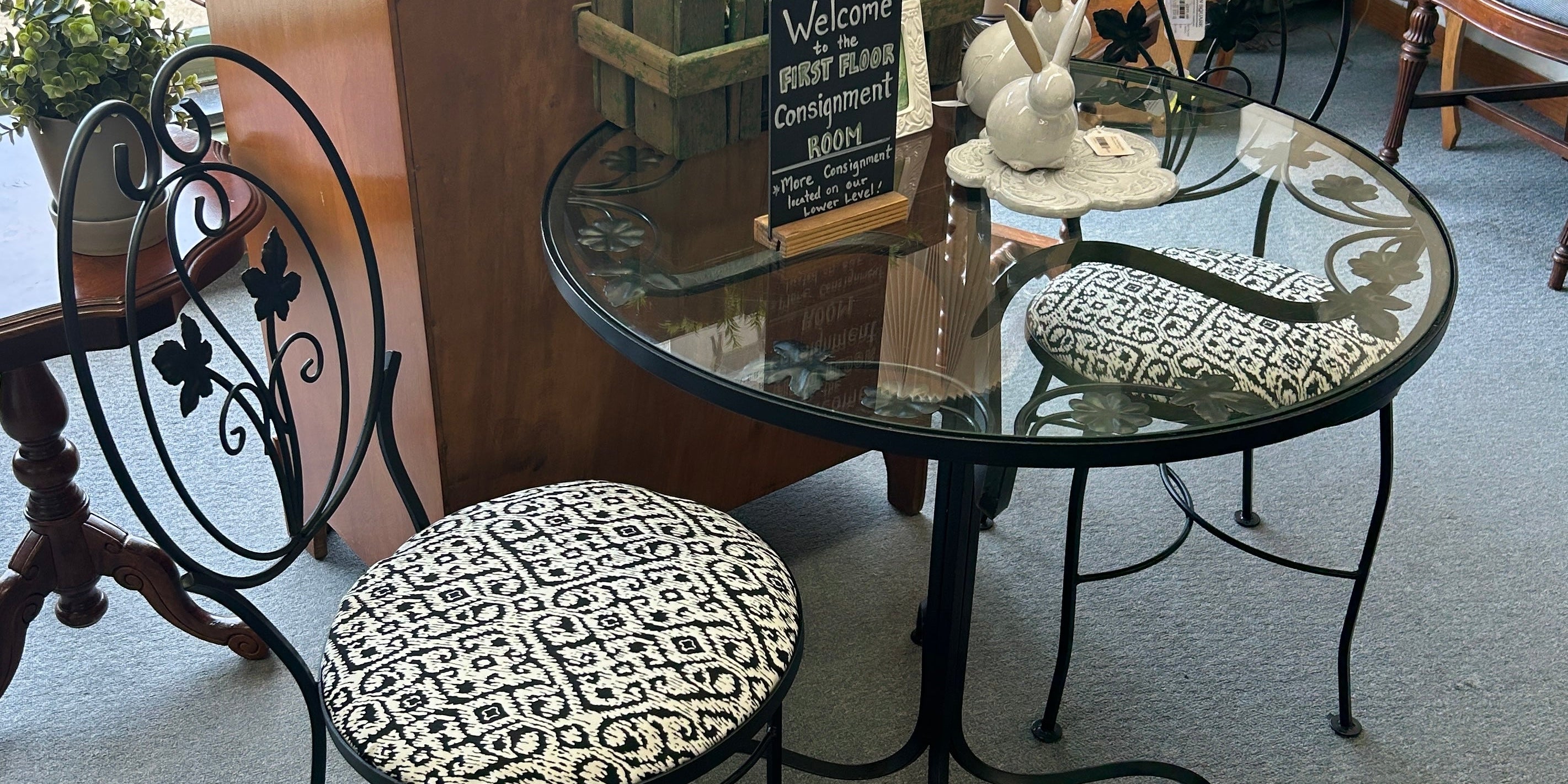 Bistro table available through the consignment program at Jackson Square Collective in La Grange Park, IL