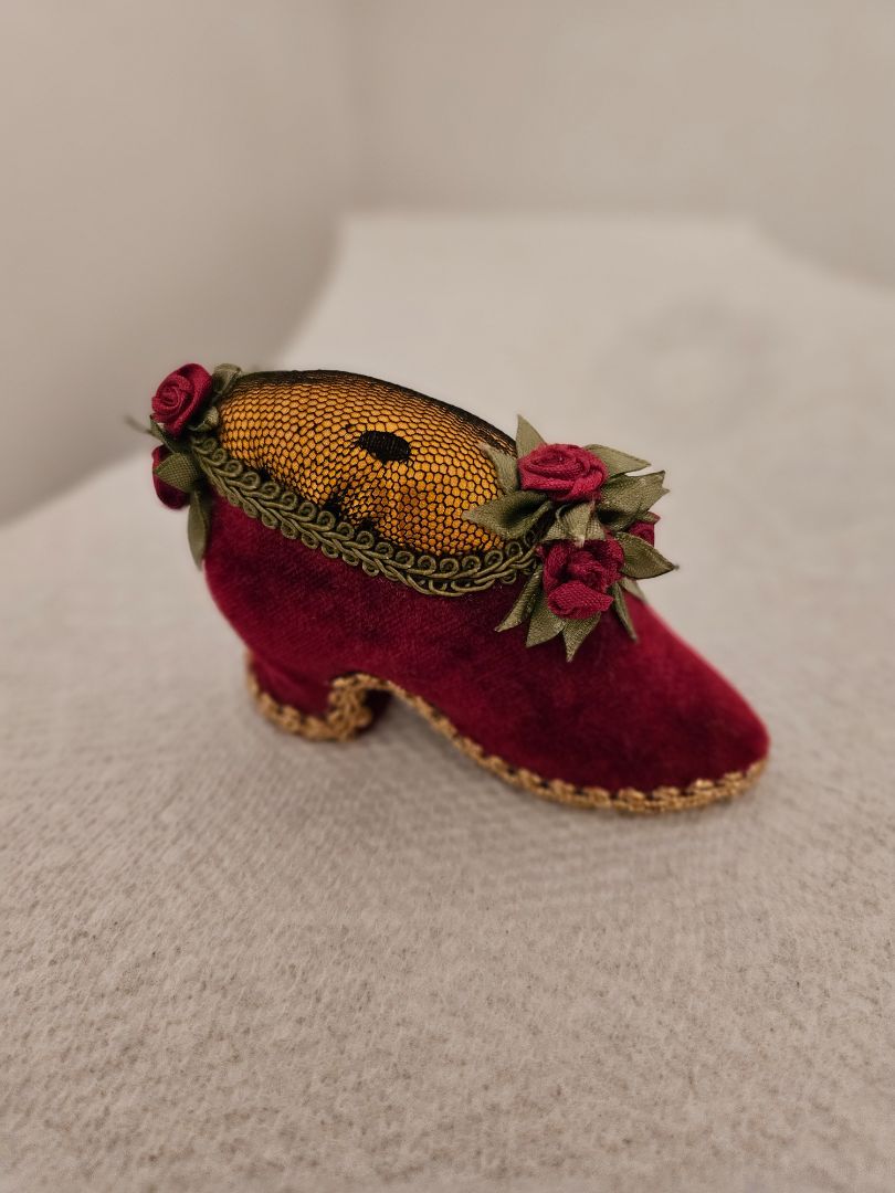 Antique Style Shoe Pin Cushion