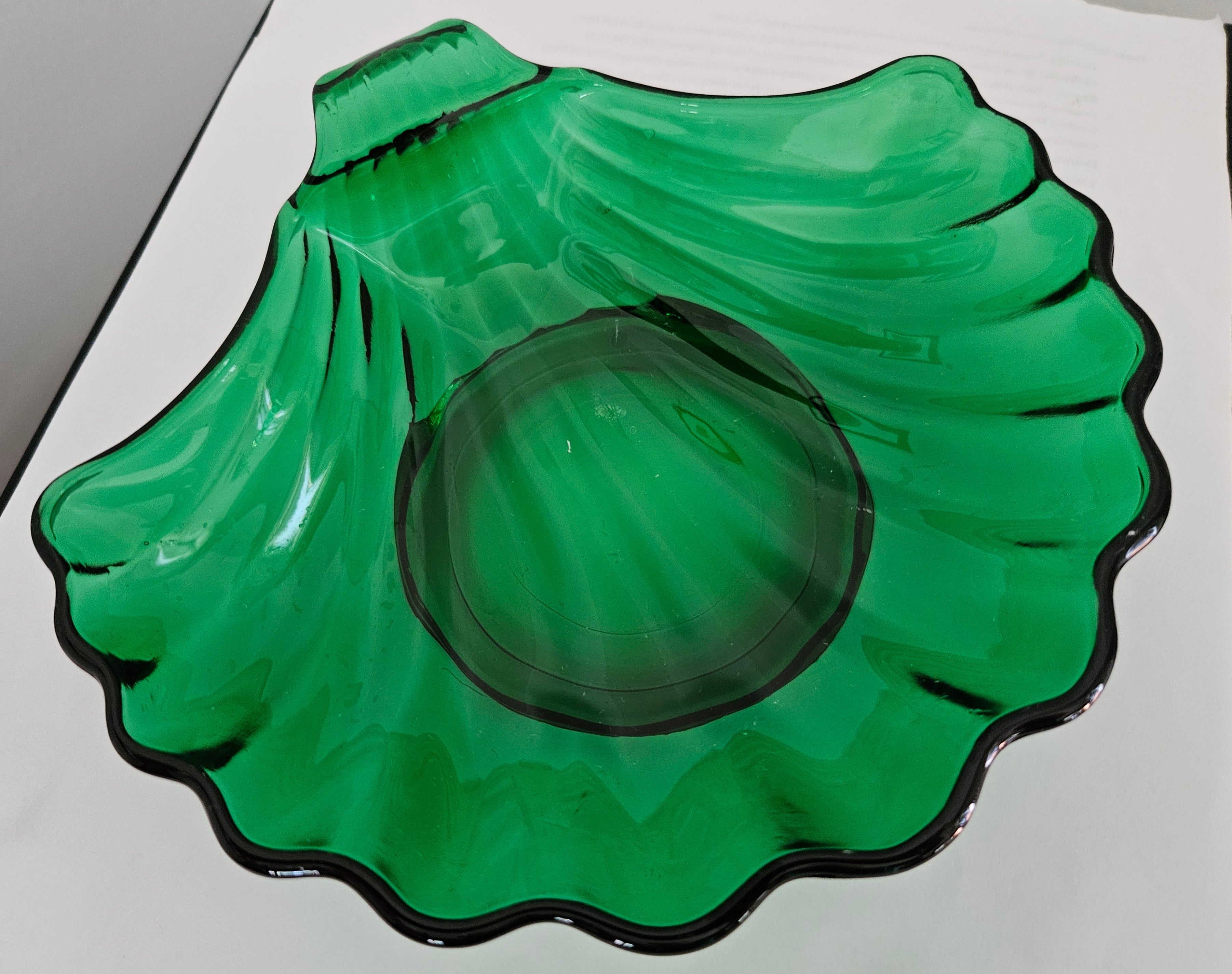 Vintage Anchor Hocking Emerald Green Sea Shell Candy or Soap Dish