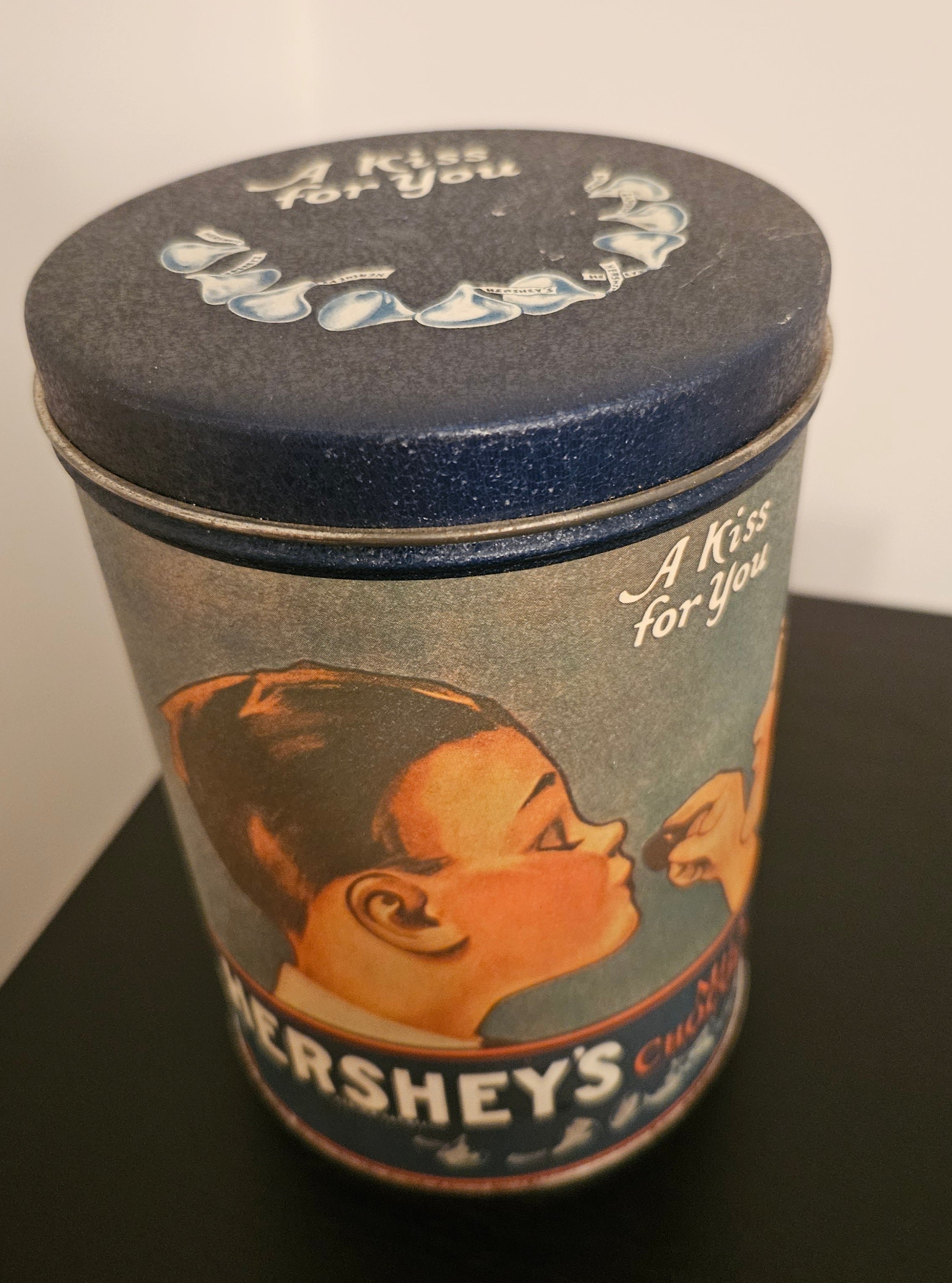 Vintage Hershey's Kisses Metal Tin