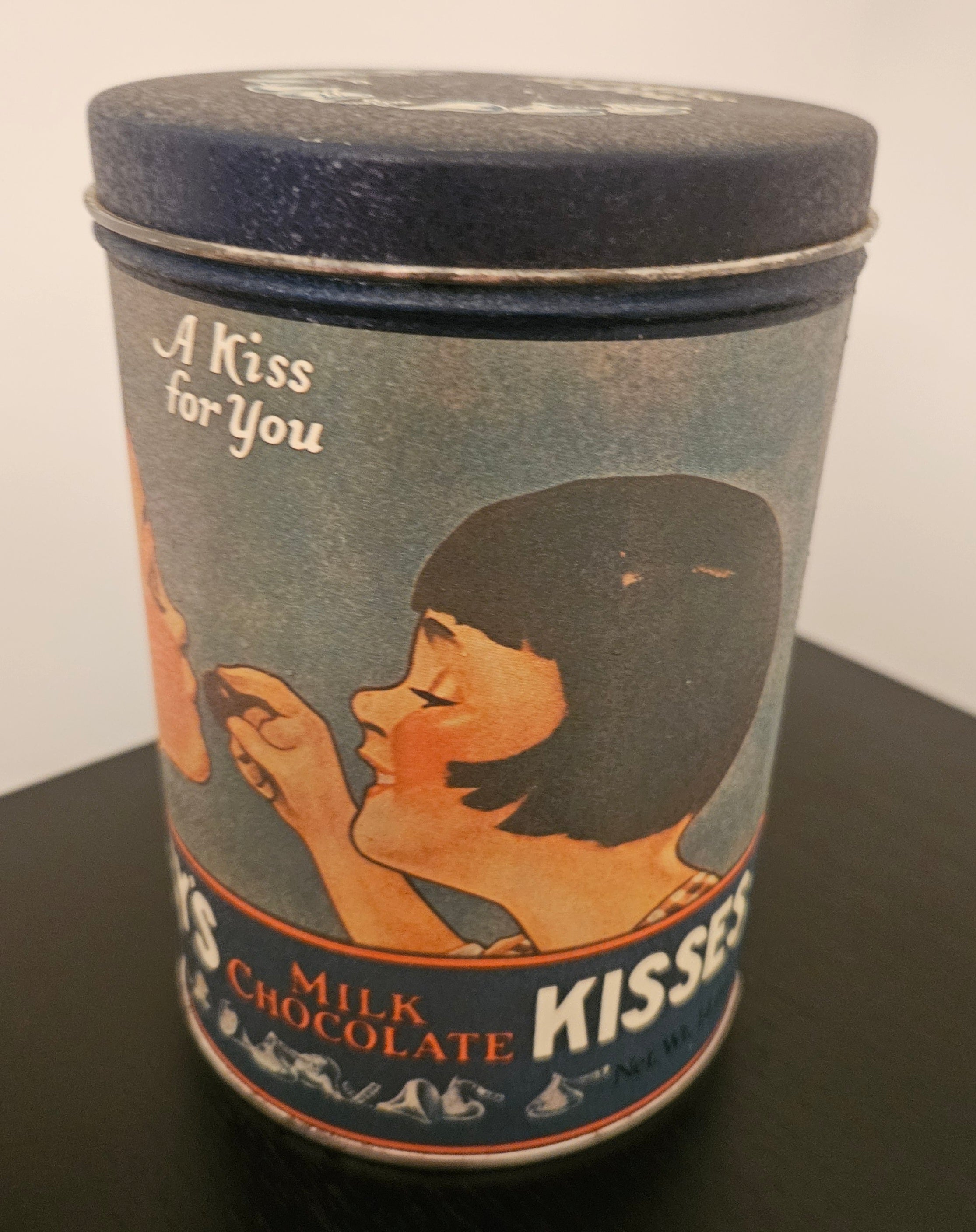 Vintage Hershey's Kisses Metal Tin