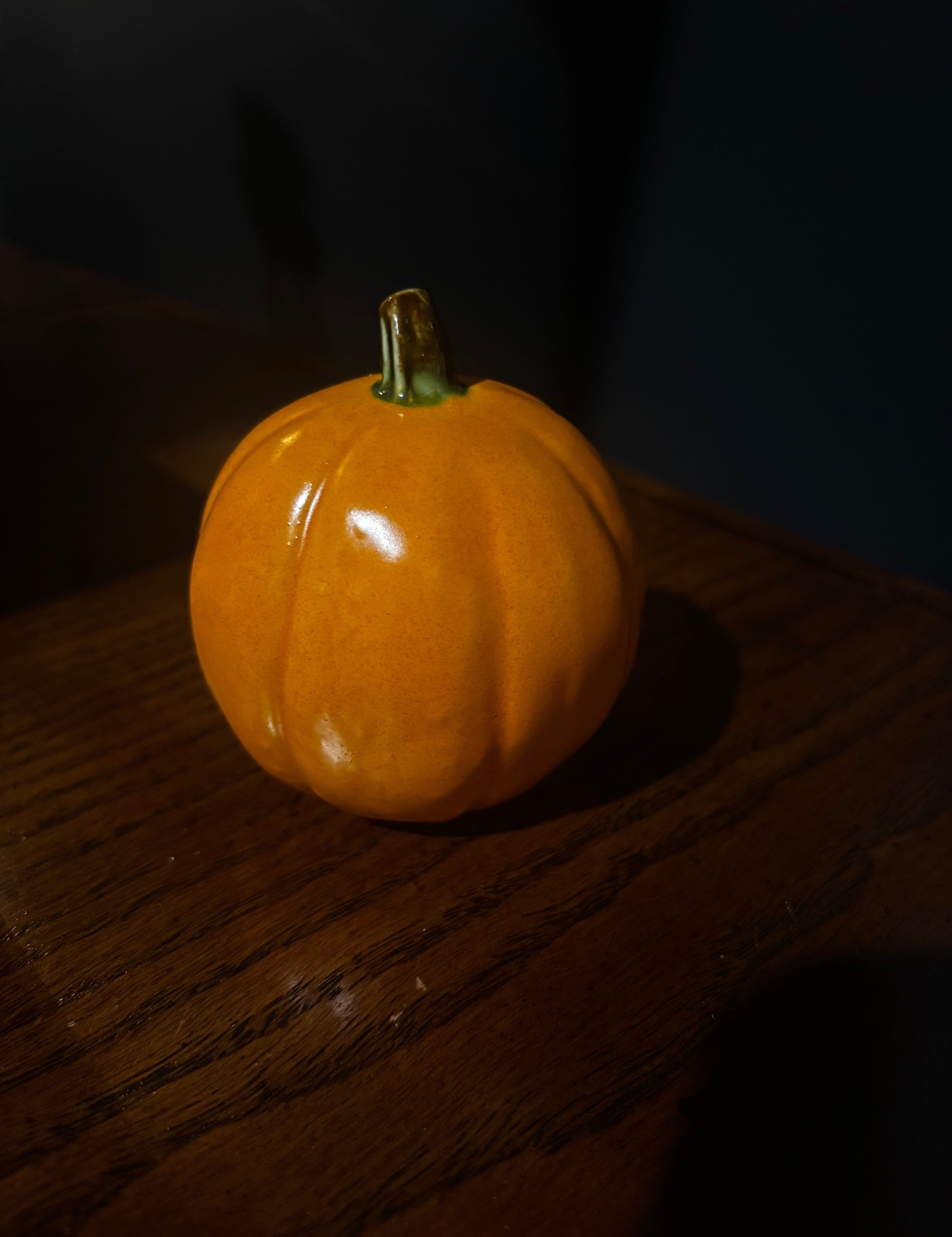 3inchpumpkin.jpg