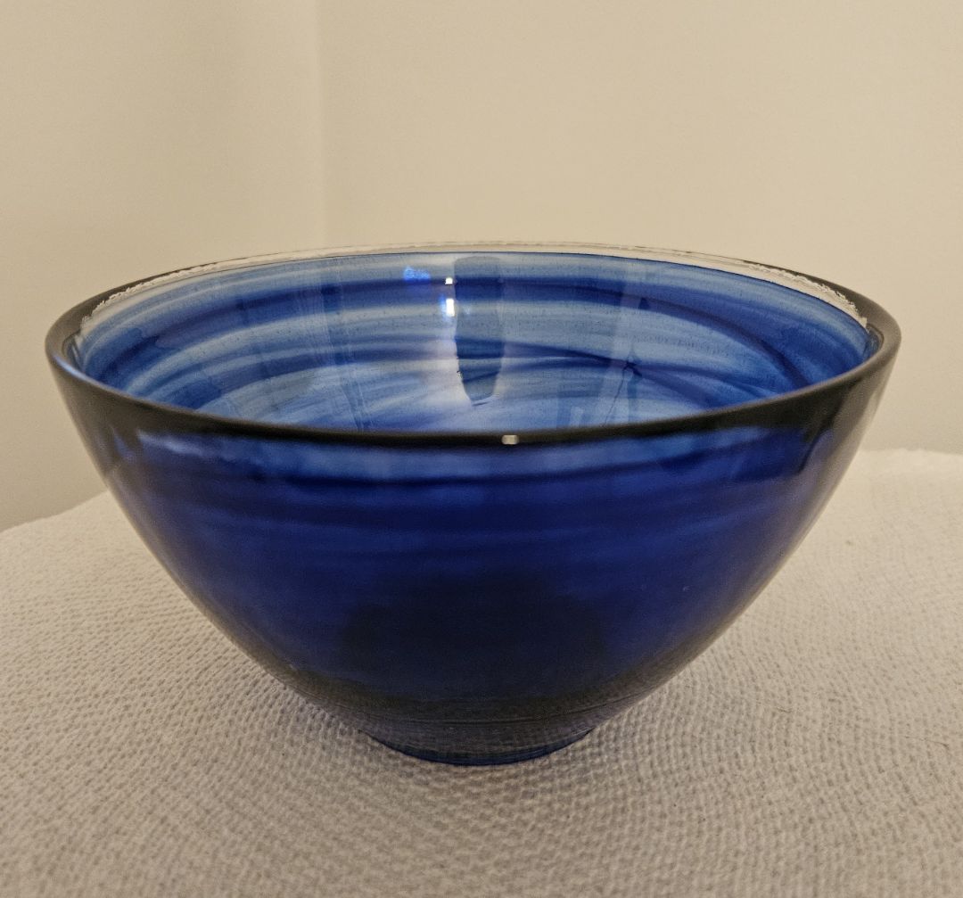 Cobolt_20blue_20bowl.jpg