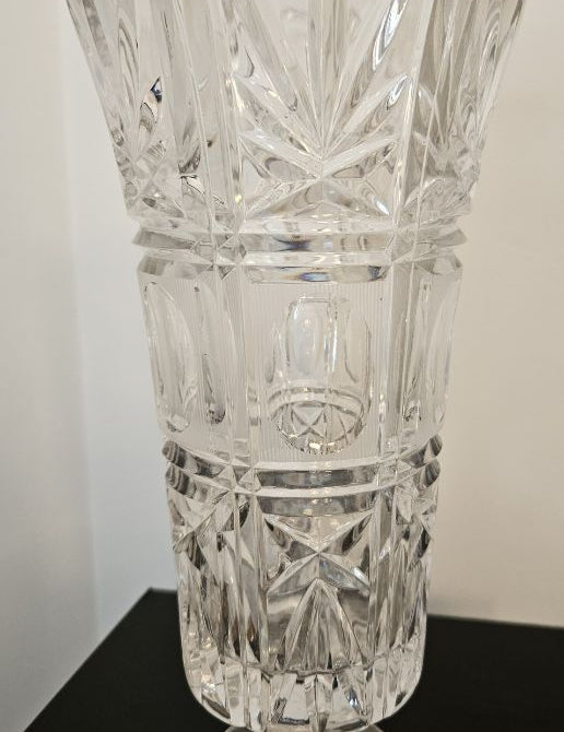 Crystal_20Tall_20Vase.jpg