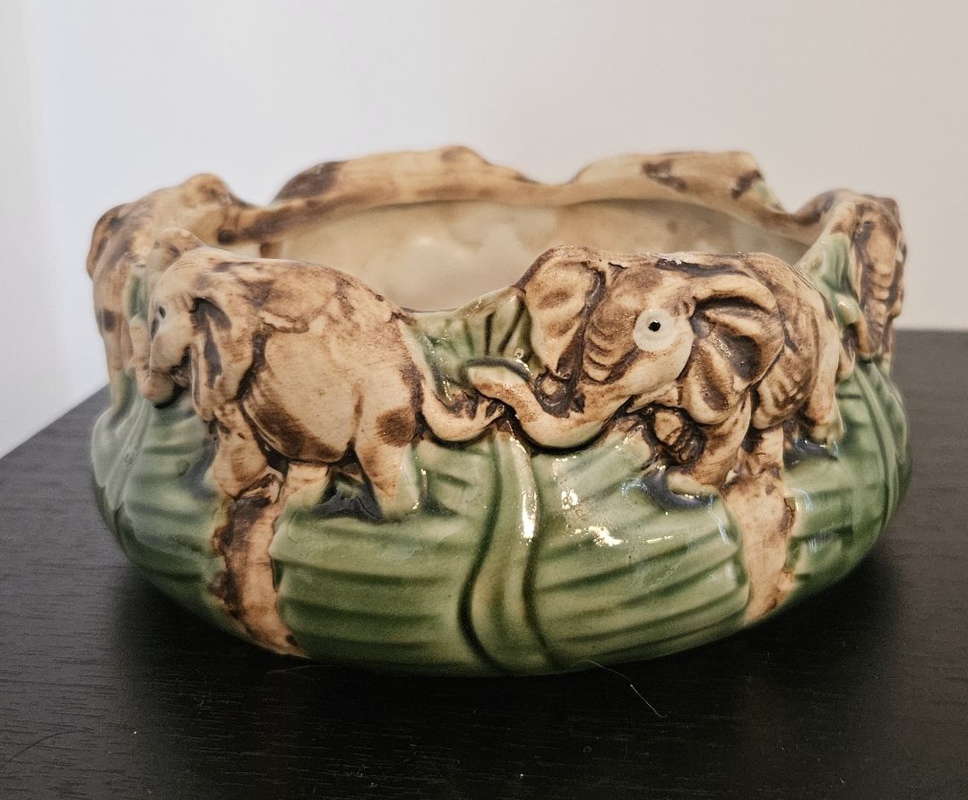 Elephants_20planter.jpg