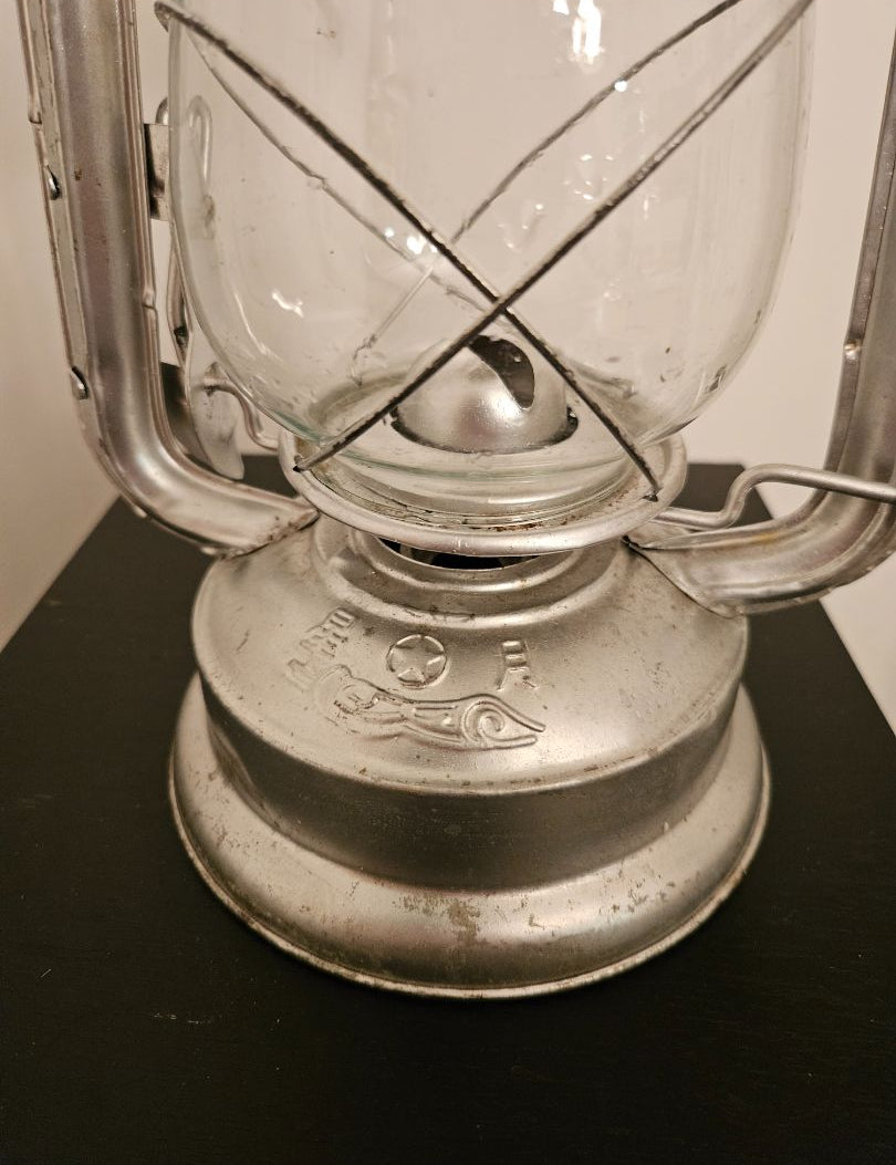 Hurrican_20lantern3.jpg
