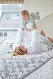 Oyster Cove Diamond Grey Blanket