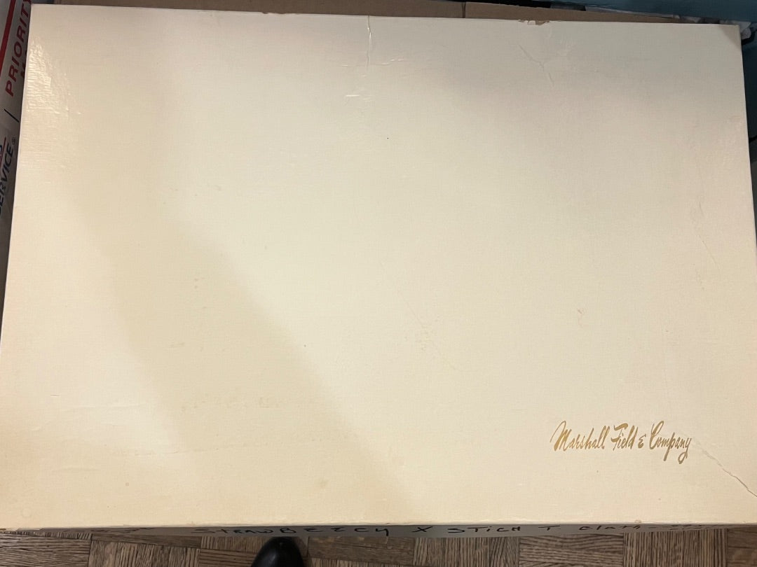 MF 60/70s Wh Box + St Cr St Paragon 59 x 106 T-Cloth