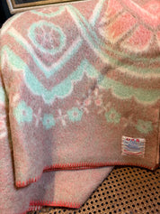 80” x69” Vtg 40s Orr felt  100% Wool Blanket Holland Tulip Reversible Rust & Cream