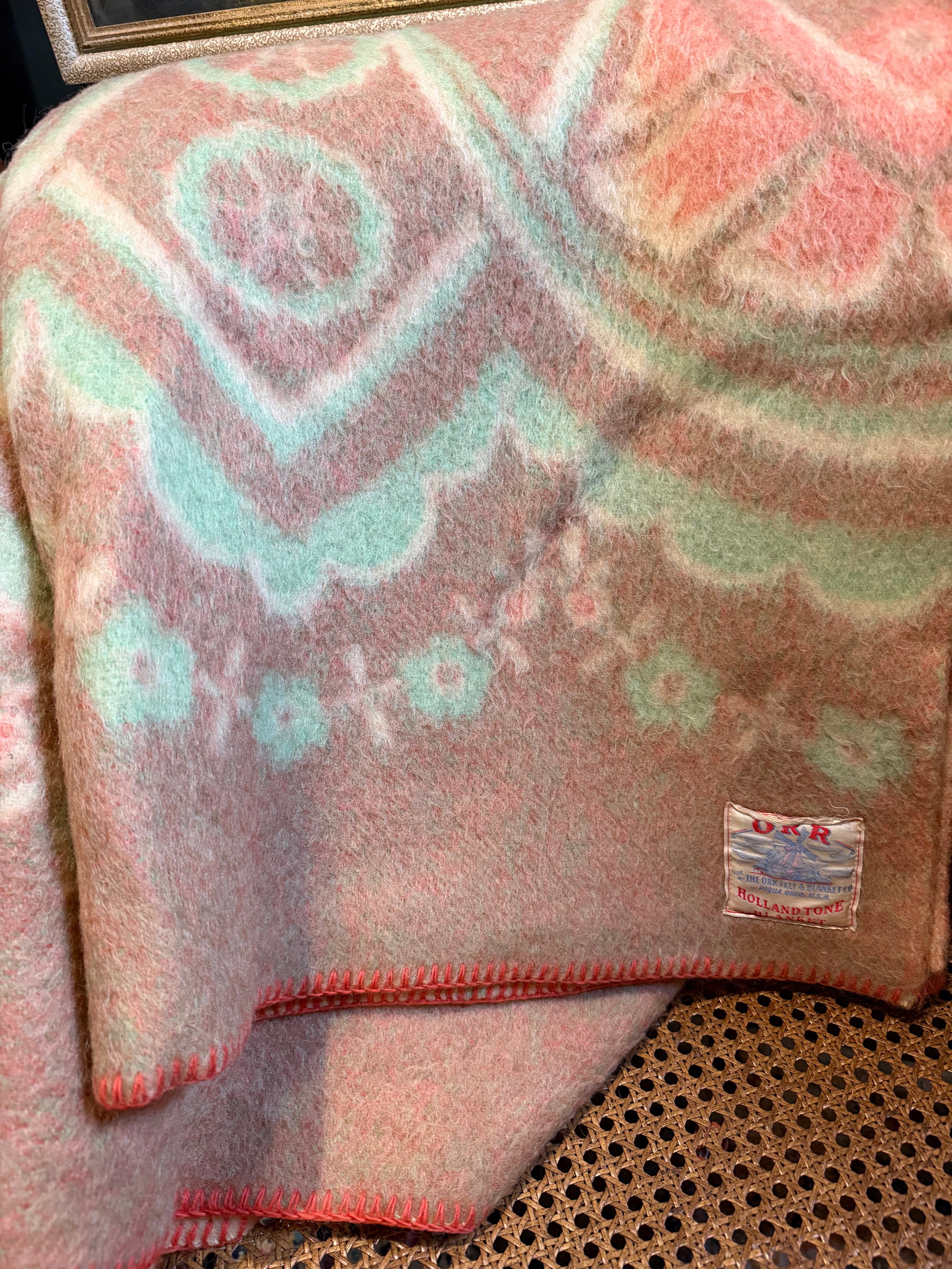 80” x69” Vtg 40s Orr felt  100% Wool Blanket Holland Tulip Reversible Rust & Cream