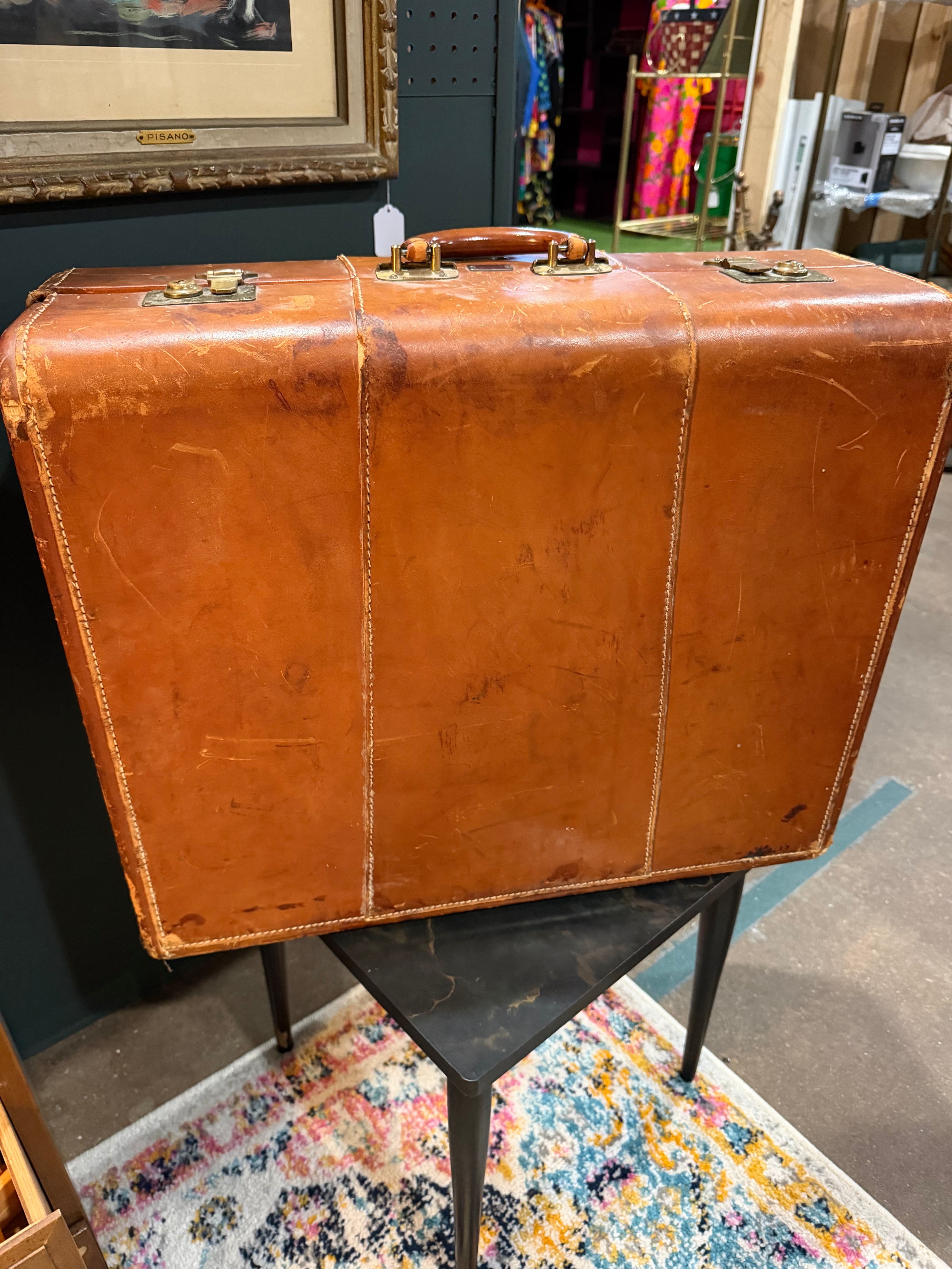 22x18x12” brown leather suitcase 1940’s “Platt”