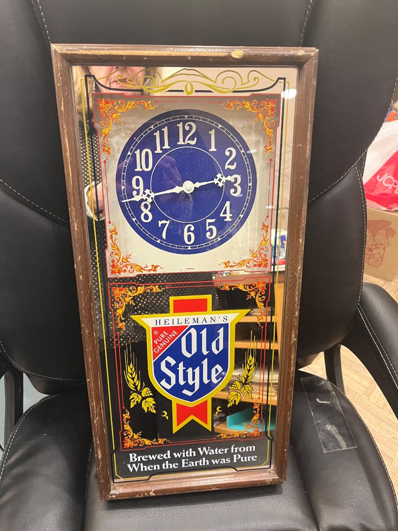 VTG Heileman's Old Style Mirror/Clock Beer Sign by The Merry Memory Company