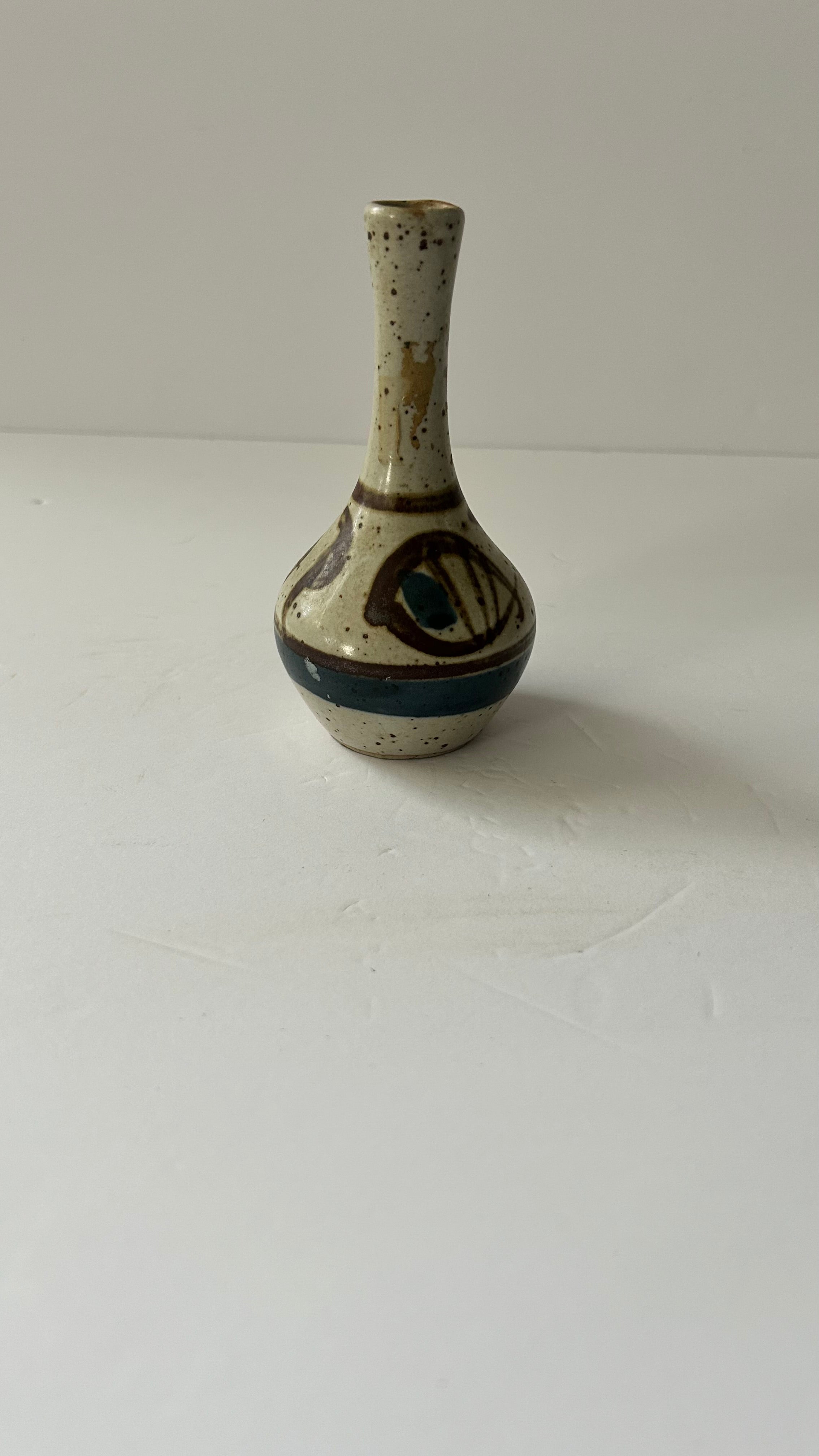 Midcentury Japanese bud/weed vase