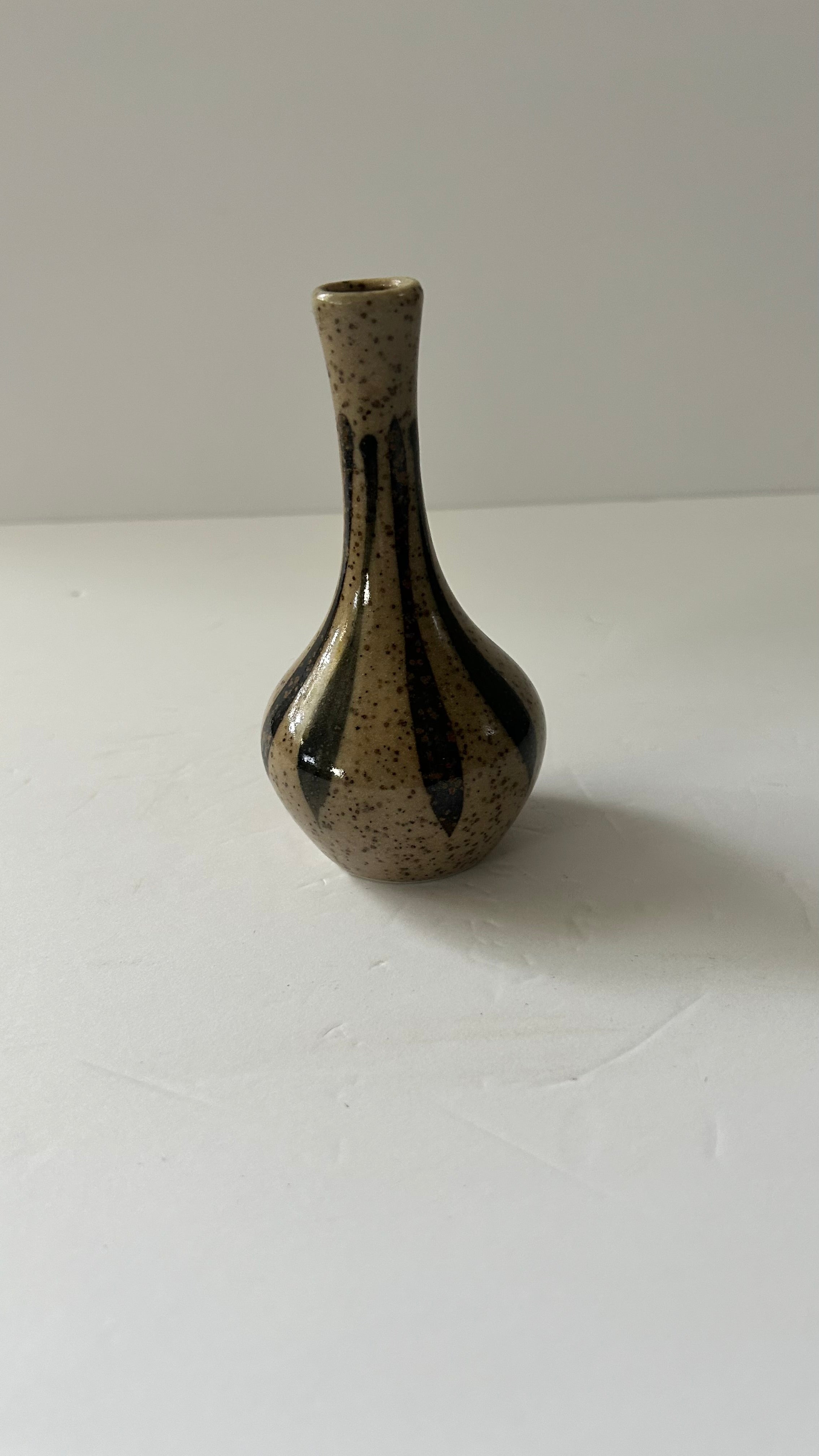 Midcentury Japanese bud/weed vase