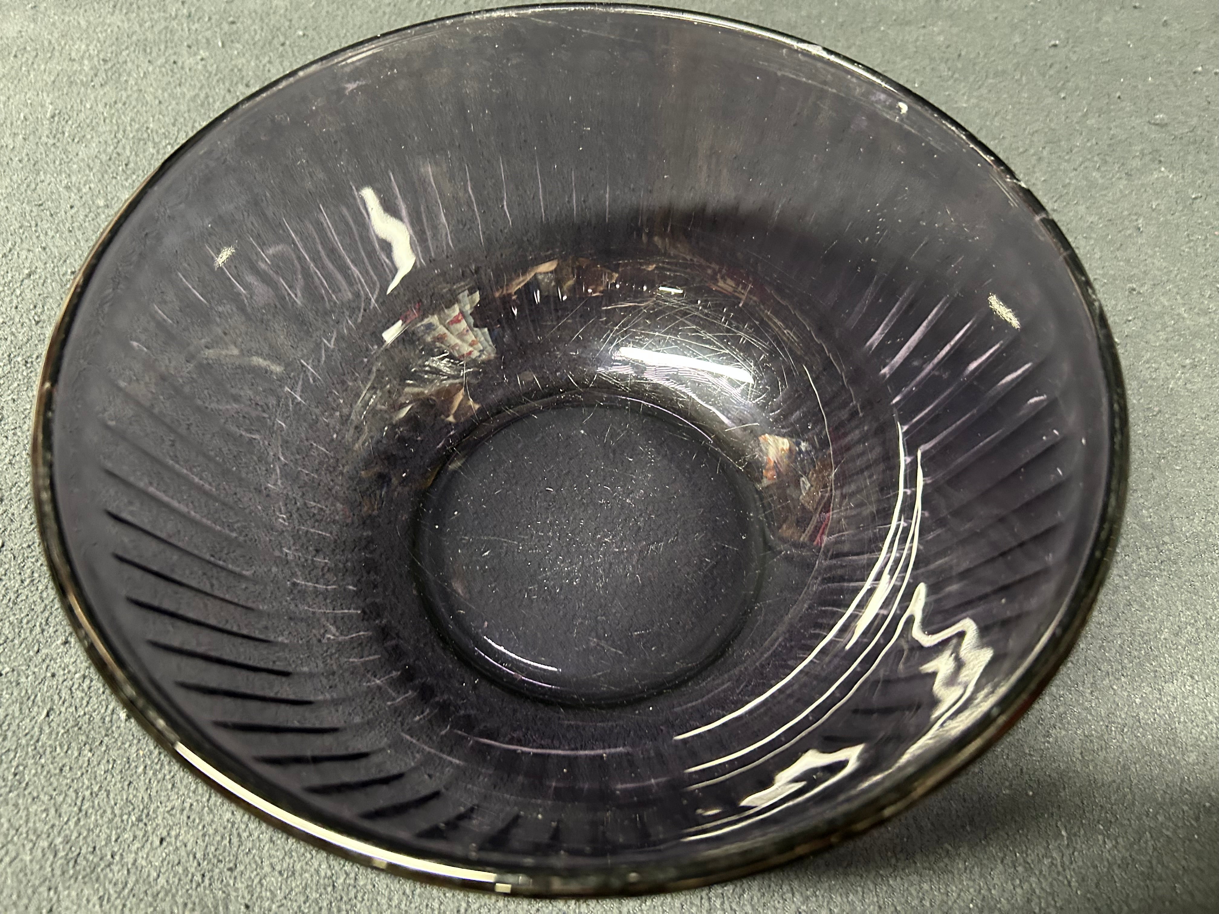 Purple Pyrex 2.5 L bowl