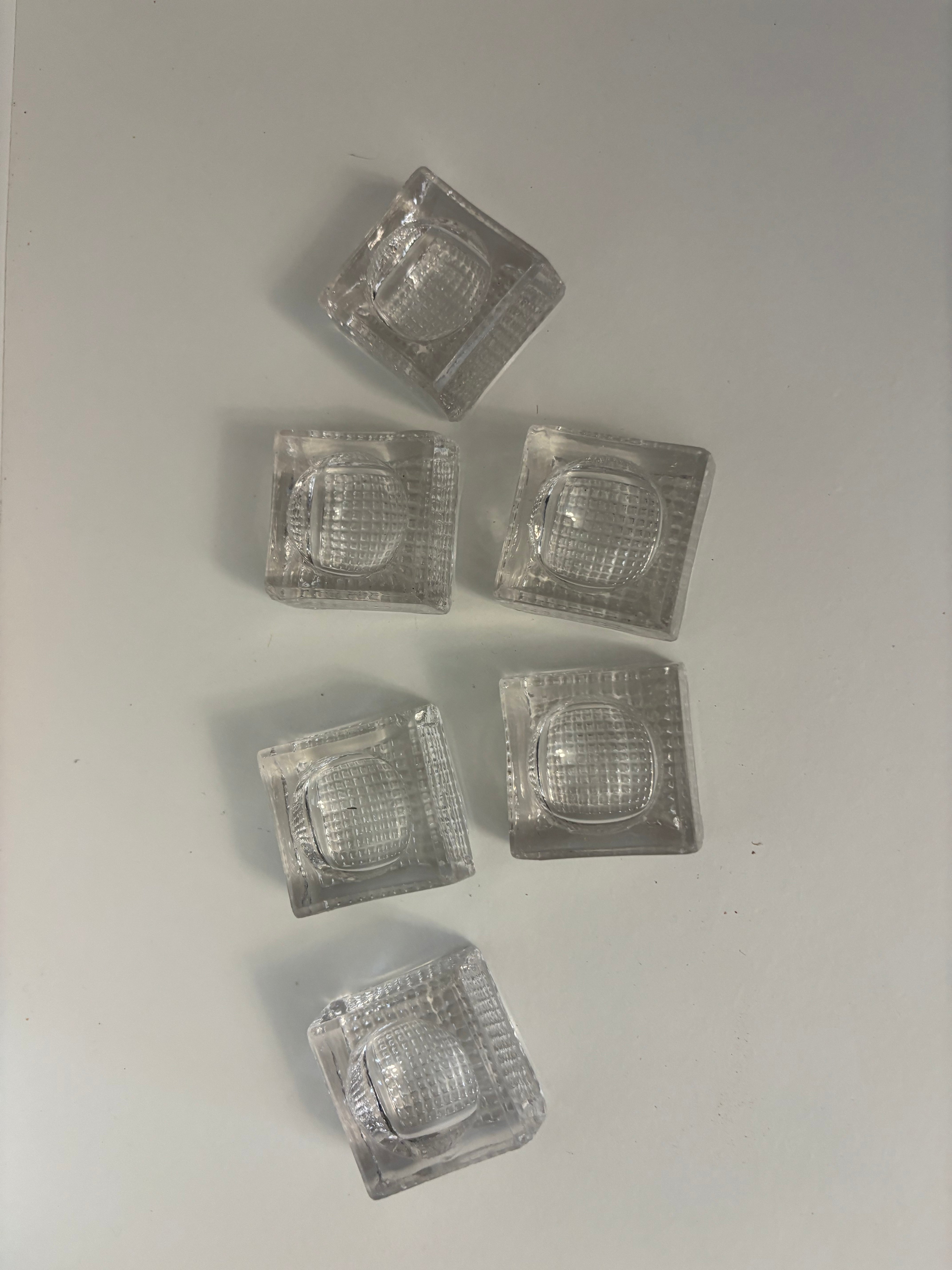 Mahj dice holder/salt cellar glass