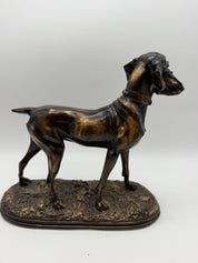 11” Gun dog, Pointer with bird, bronze resin ENGLAND by Thomas Blakemore