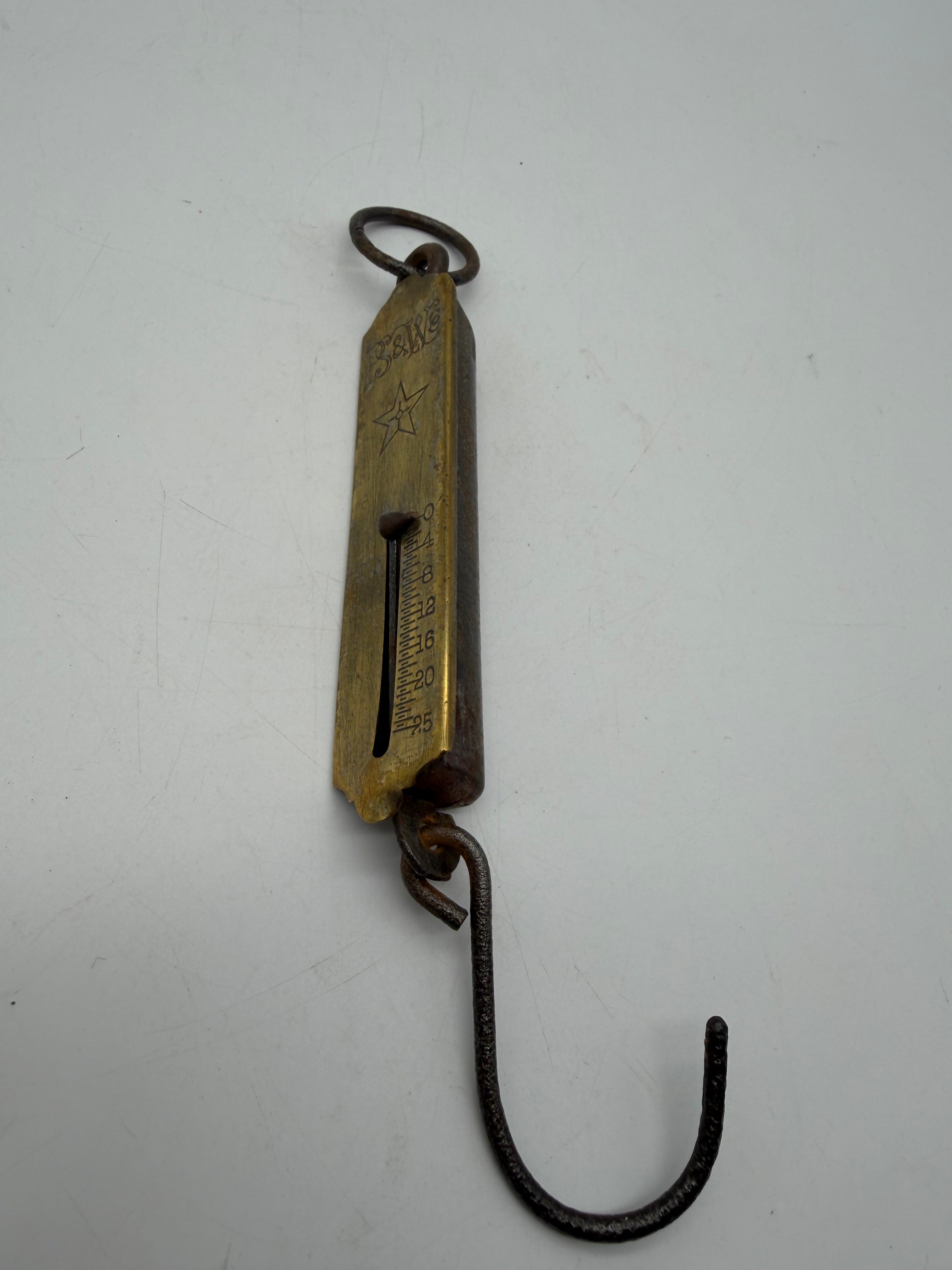 8” Vintage PS & W Company Brass Spring Balance Hanging Pocket Scale 25 lb