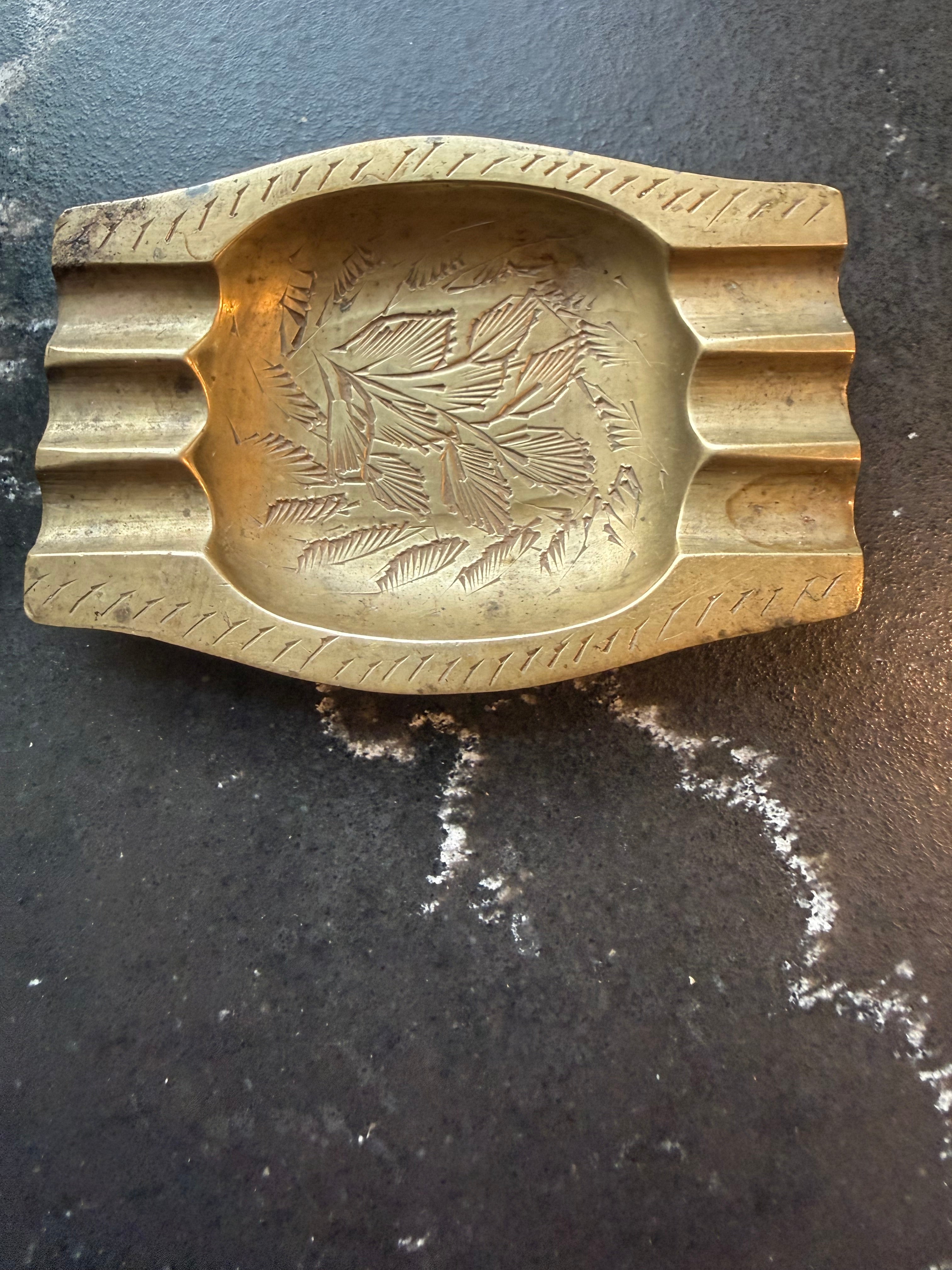 VTG etched brass catch all/ashtray