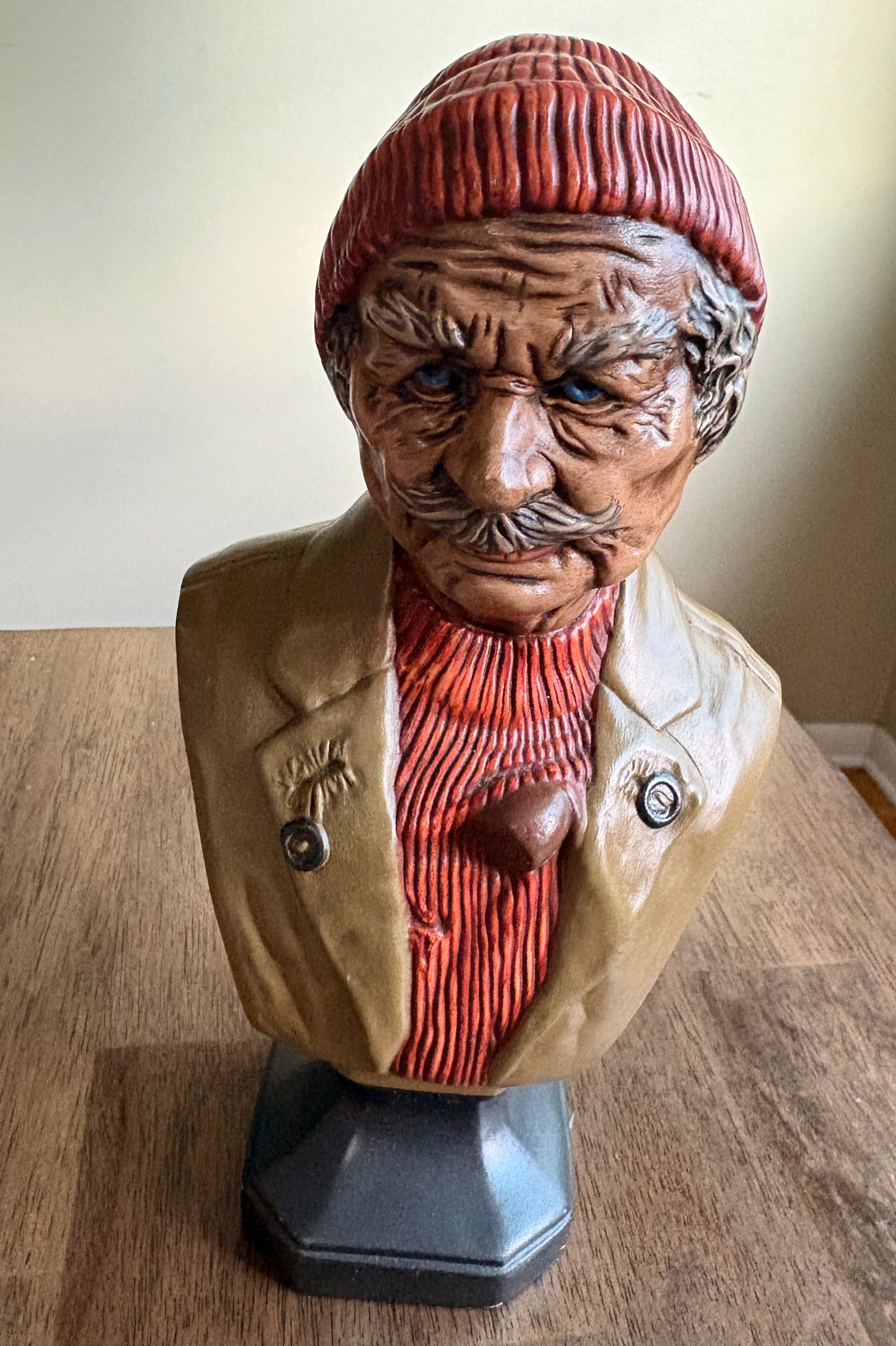 Holland Mold Salty Dog Statue