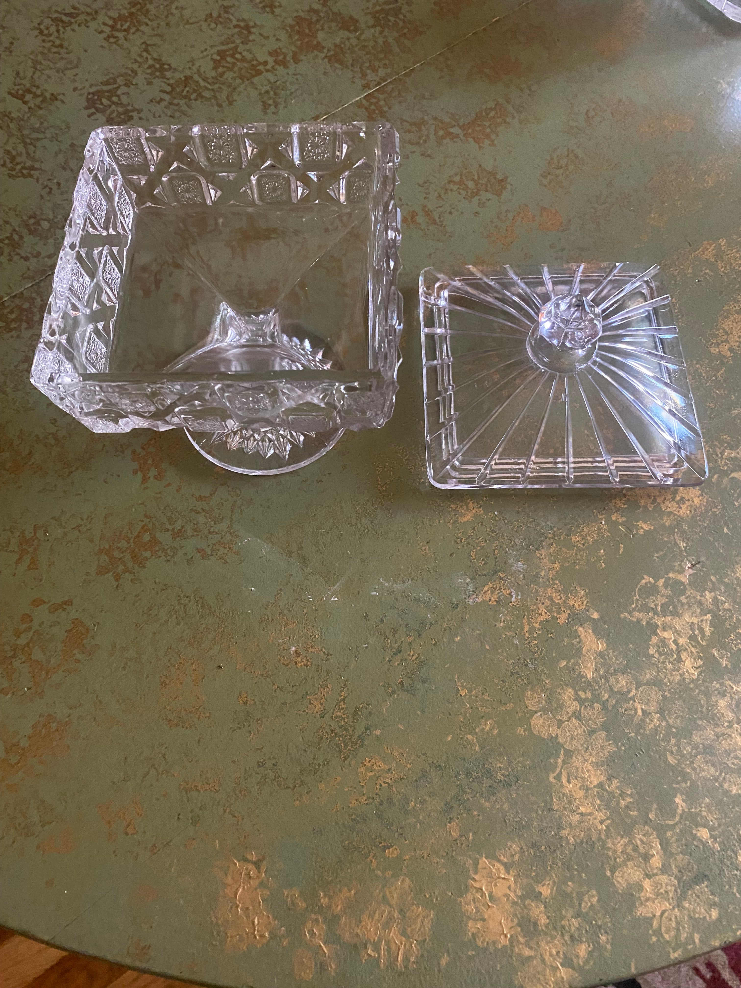 EAPG Westmoreland No. 500 Bridal Rosettes Candy Dish with Lid