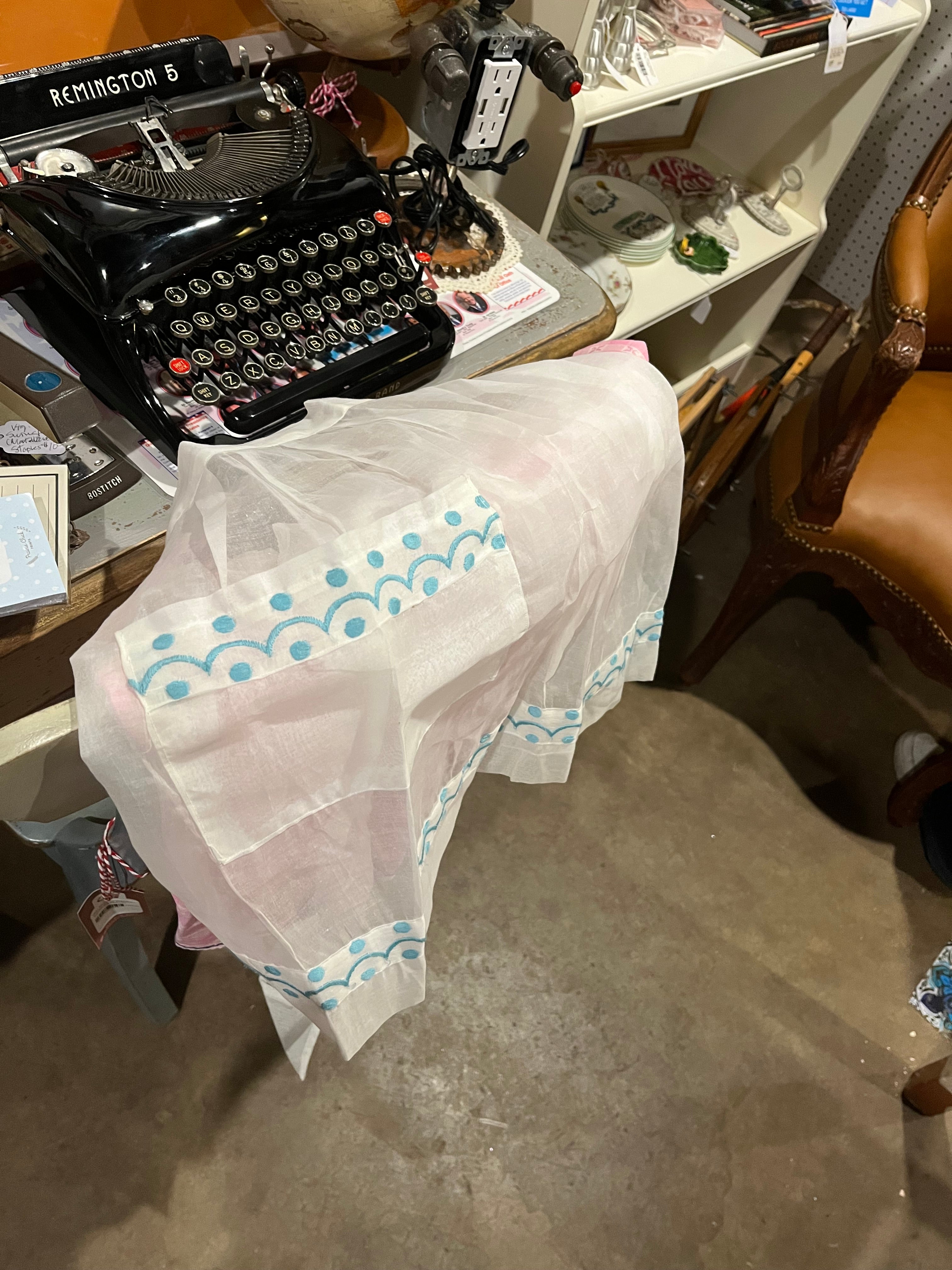 Vtg 1/2 Apron