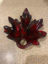 Vtg Ceramic Maple Leaf Trinket dish