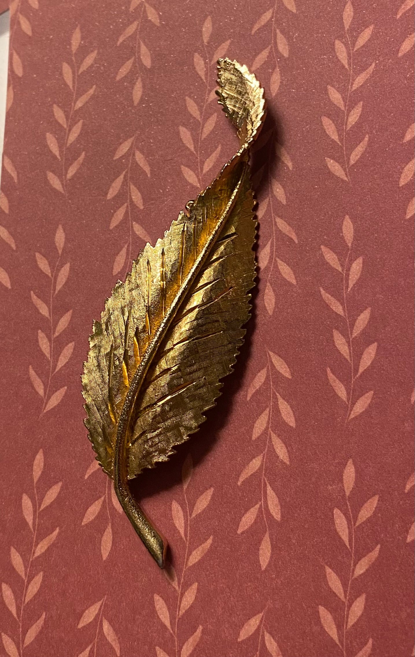 Vtg BSK Leaf Brooch Textured Gold Tone