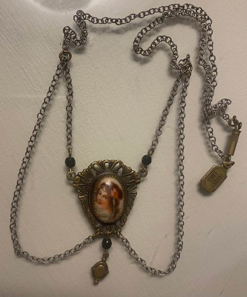 Vtg Pididdly Links Lady Cameo Necklace-Gold Toned Chain by 826 - MoEx Upcycling