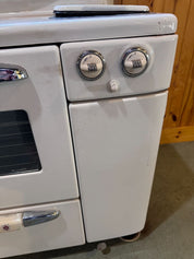 Vintage 1952 Tappan Deluxe Gas Stove