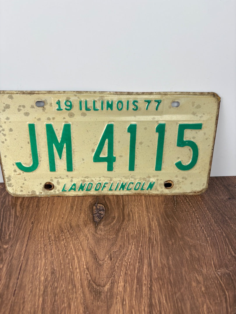 Vintage 1977 Illinois License Plate (1)