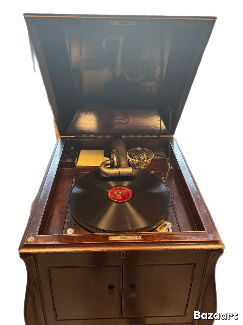 Victrola 1906 Record Player