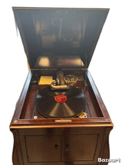Victrola 1906 Record Player