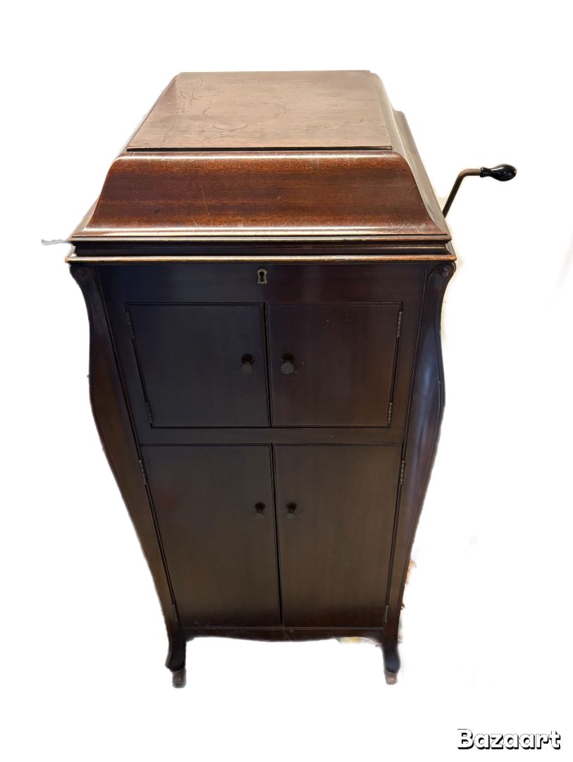 Victrola 1906 Record Player