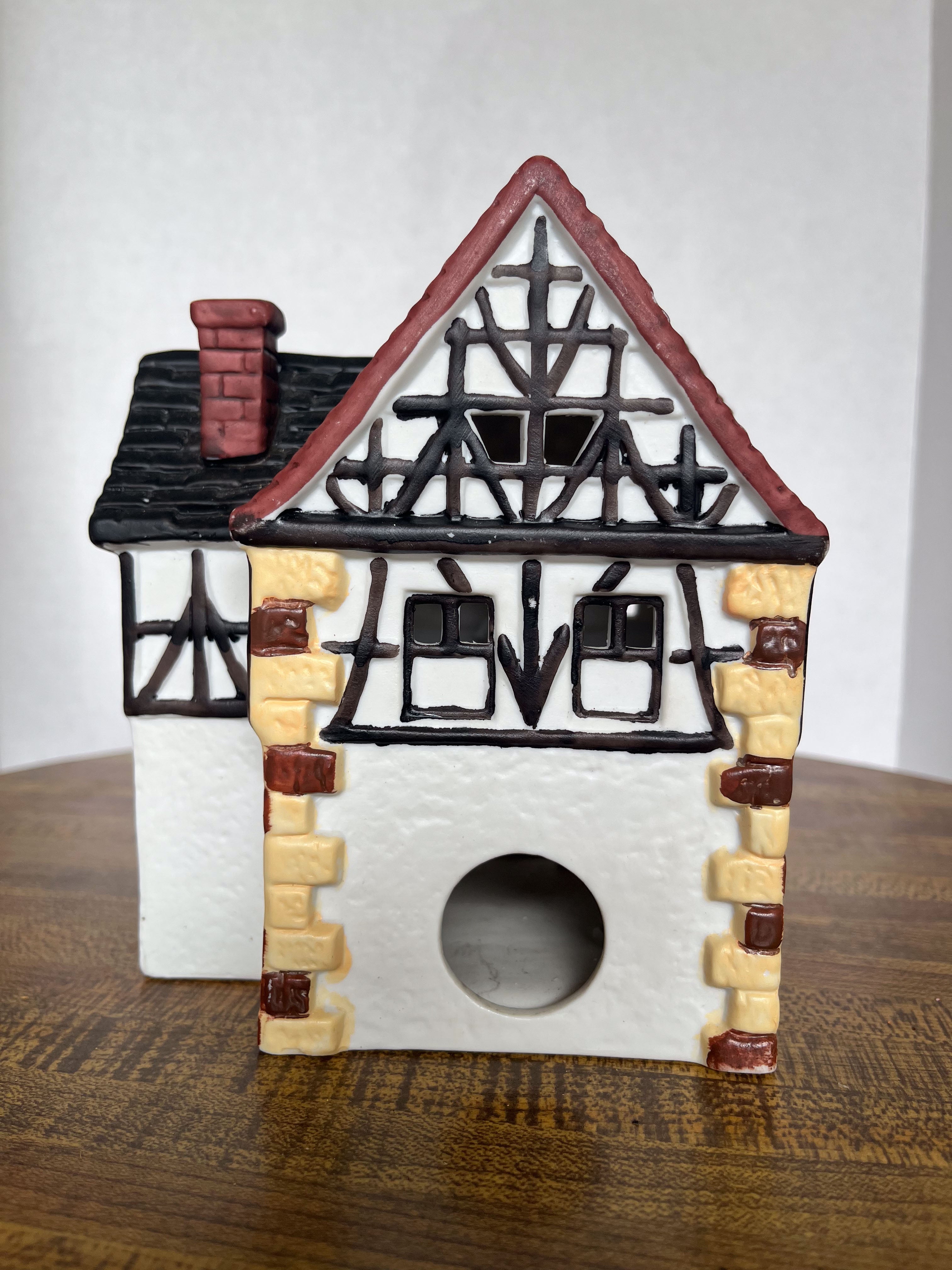Ceramic Painted Pub