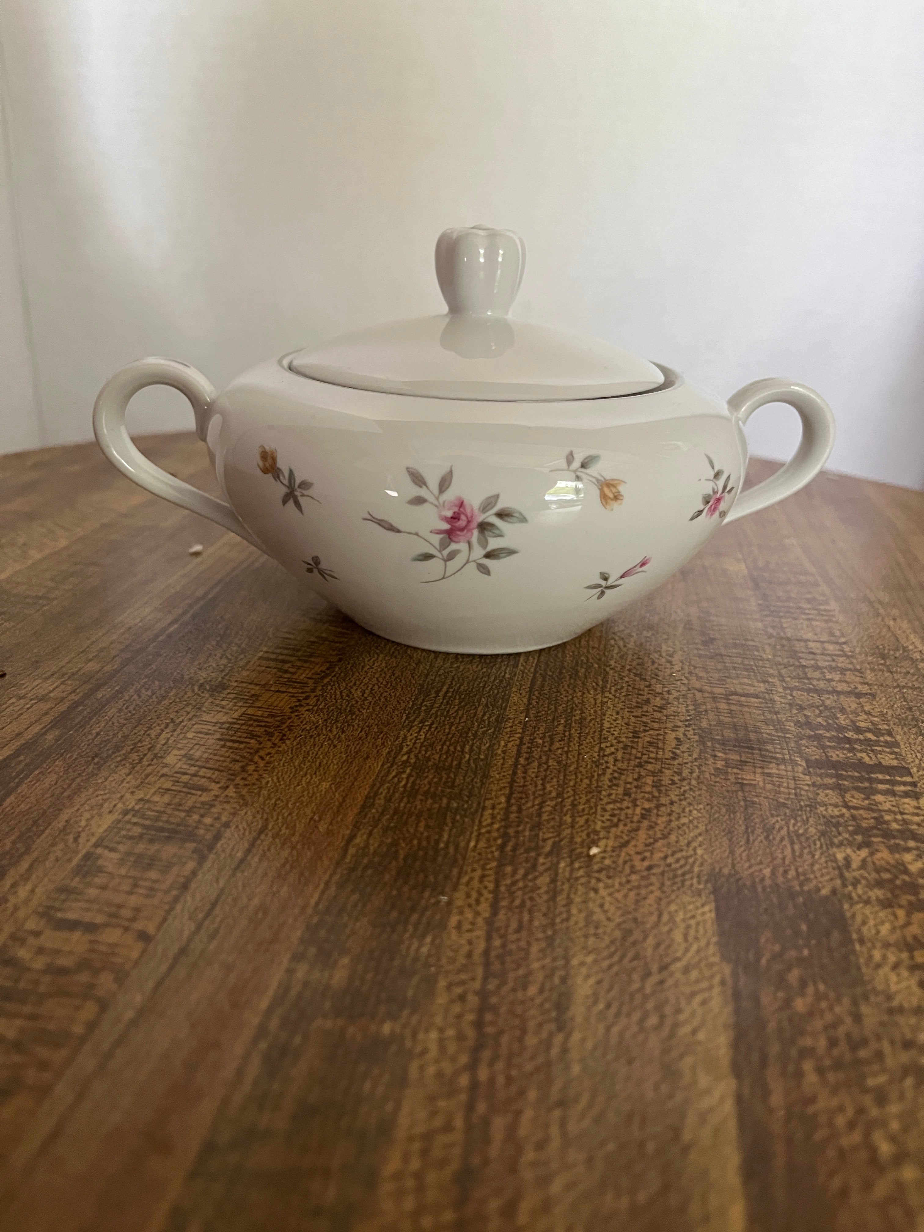 Lorraine Sugar Bowl