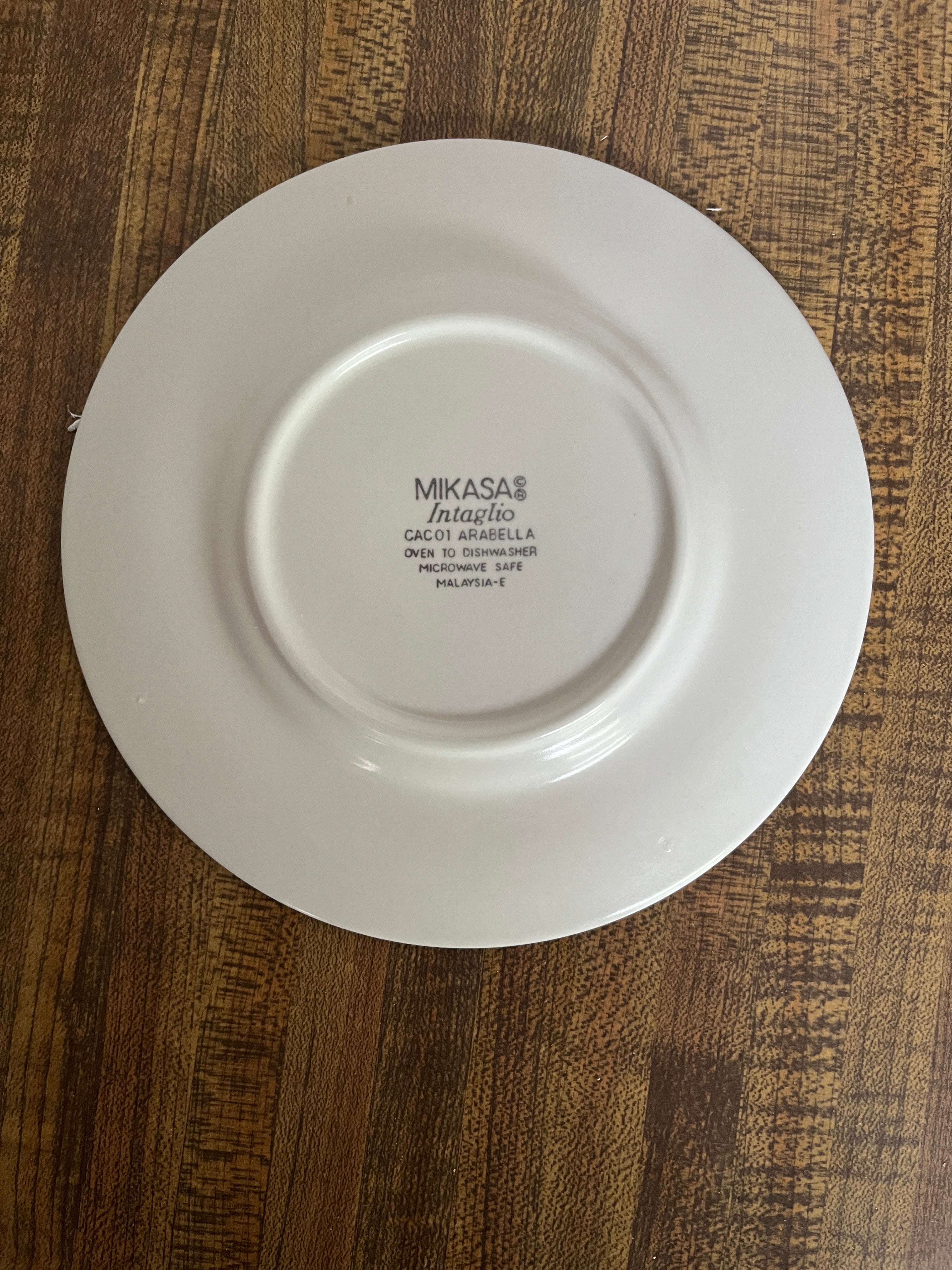 Mikasa Arabella Stoneware Plate