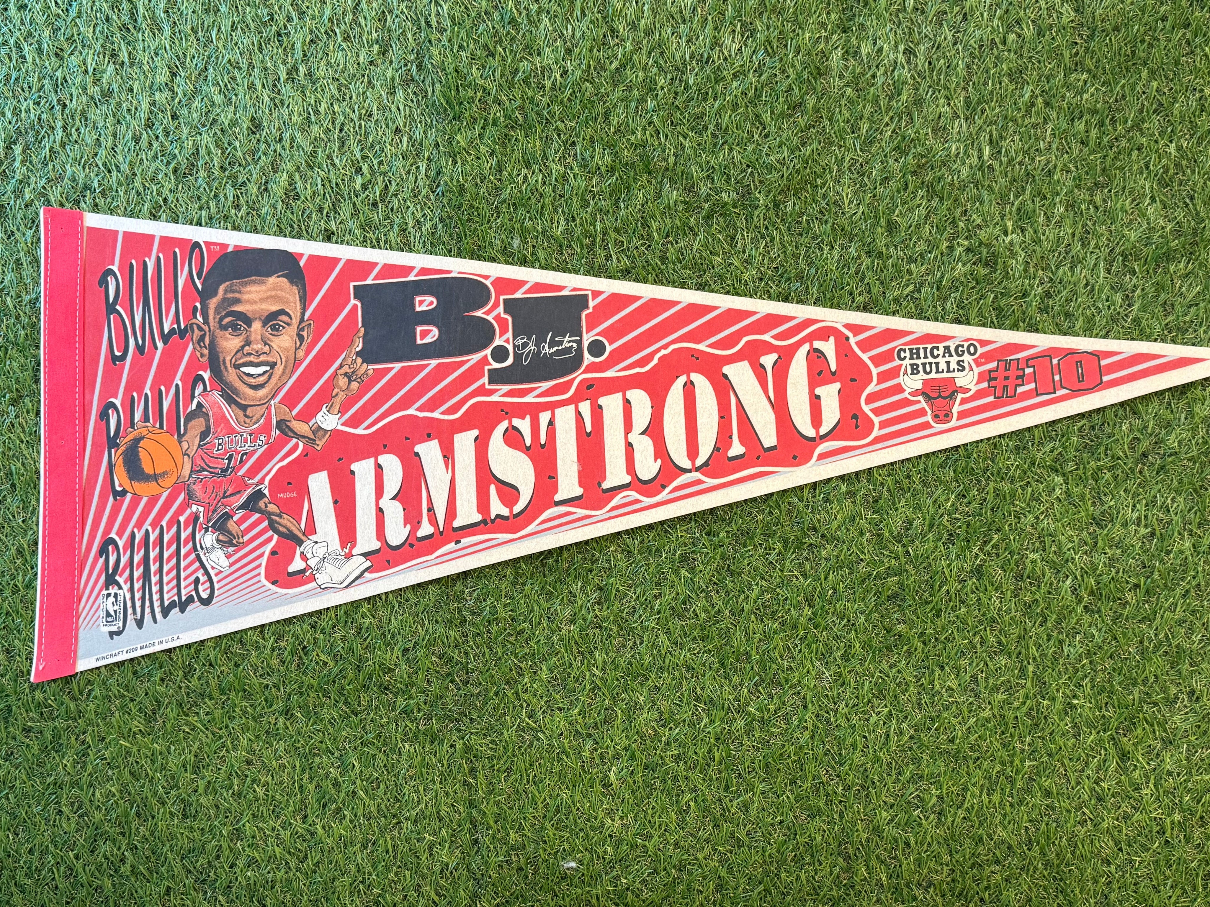 90’s Chicago Bulls Pennant ~ BJ Armstrong