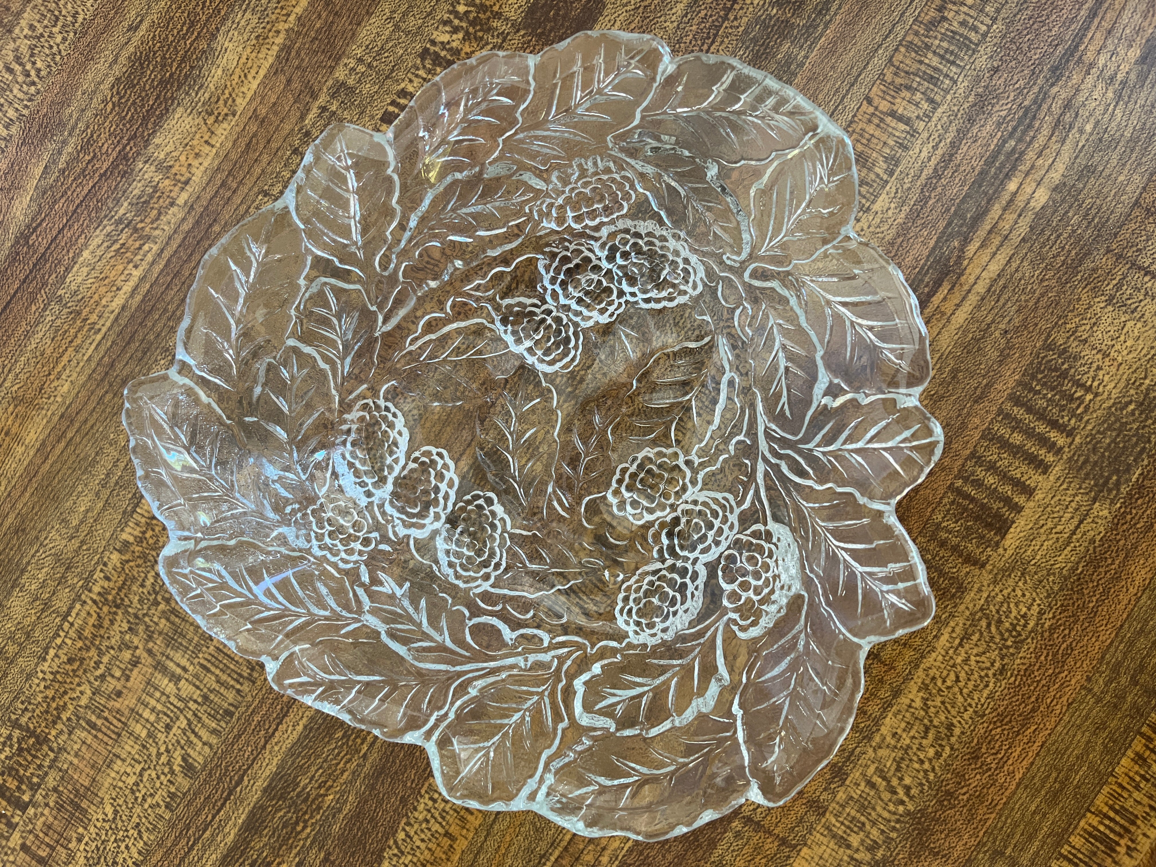 Indiana Glass Loganberry Berries & Leaves Clear Bowl