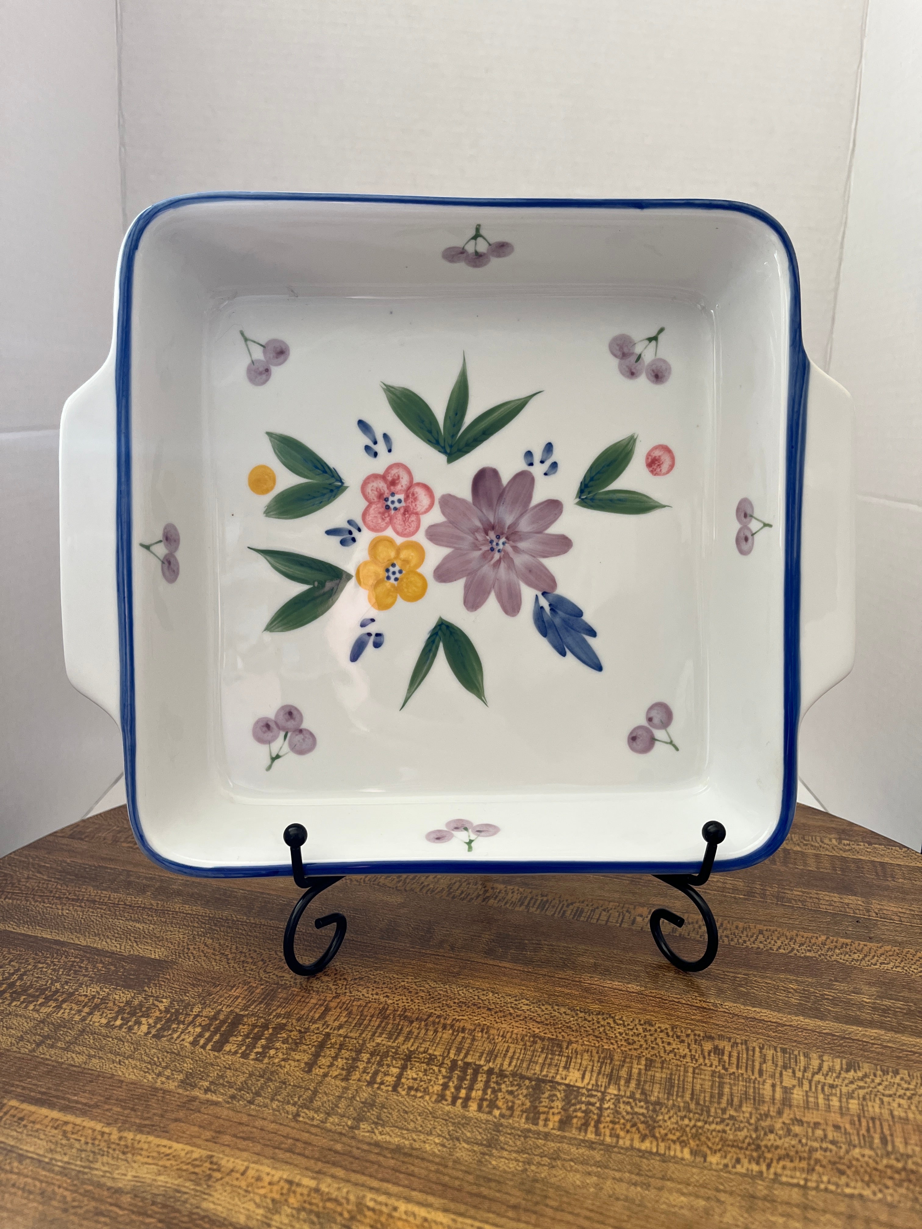 Lillian Vernon Large Casserole Dish