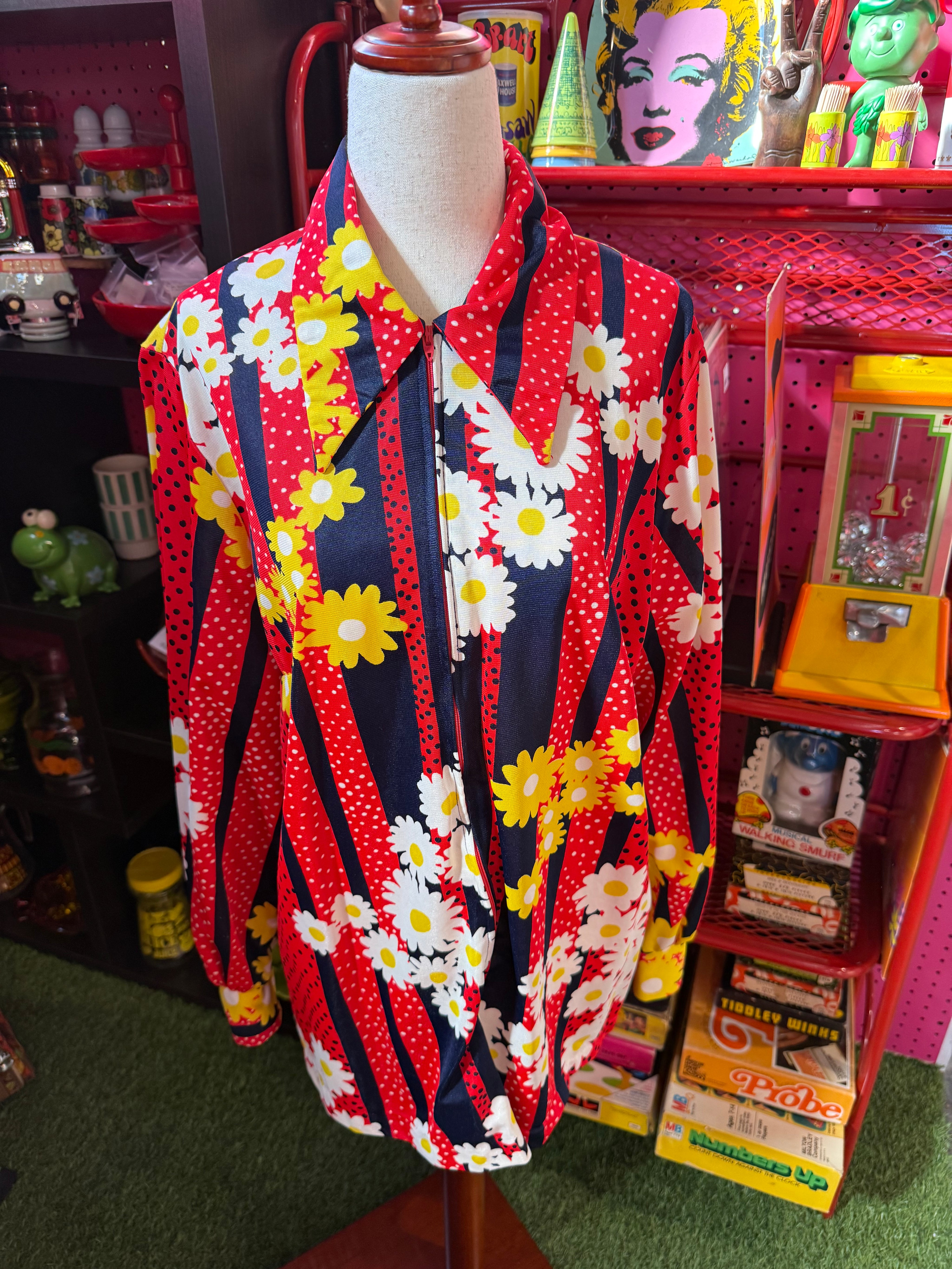 VTG 1960's Flower Power Dagger Collar Blouse
