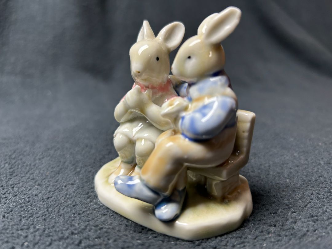 Bunny couple on bench