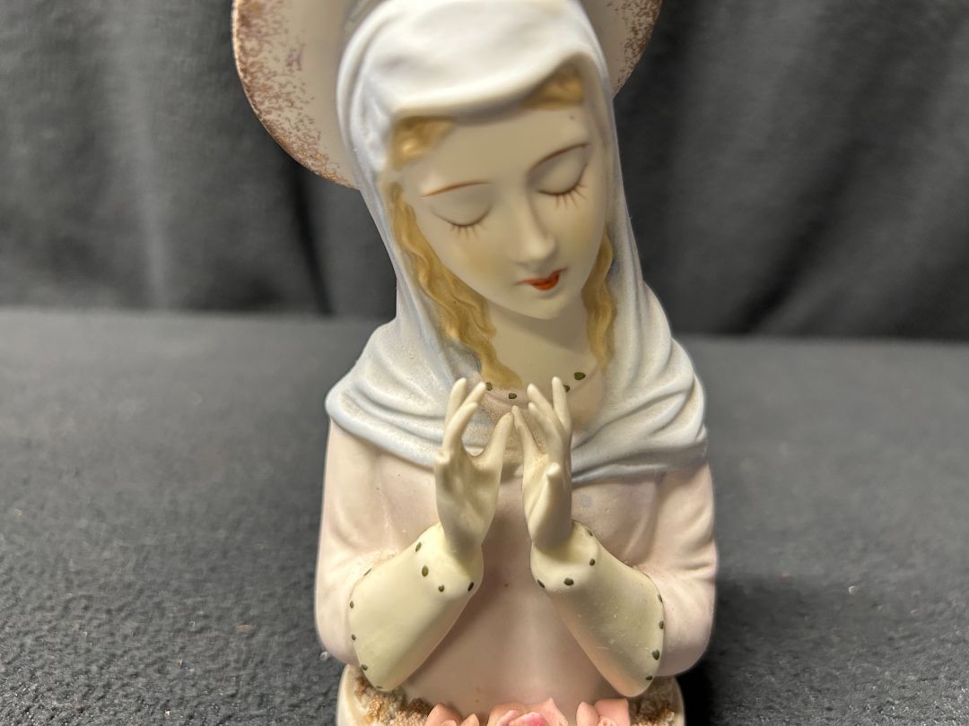 Lefton Madonna Figurine