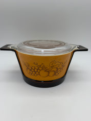 Pyrex 473 1 qt. Old orchard promotional with cradle