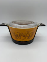 Pyrex 473 1 qt. Old orchard promotional with cradle