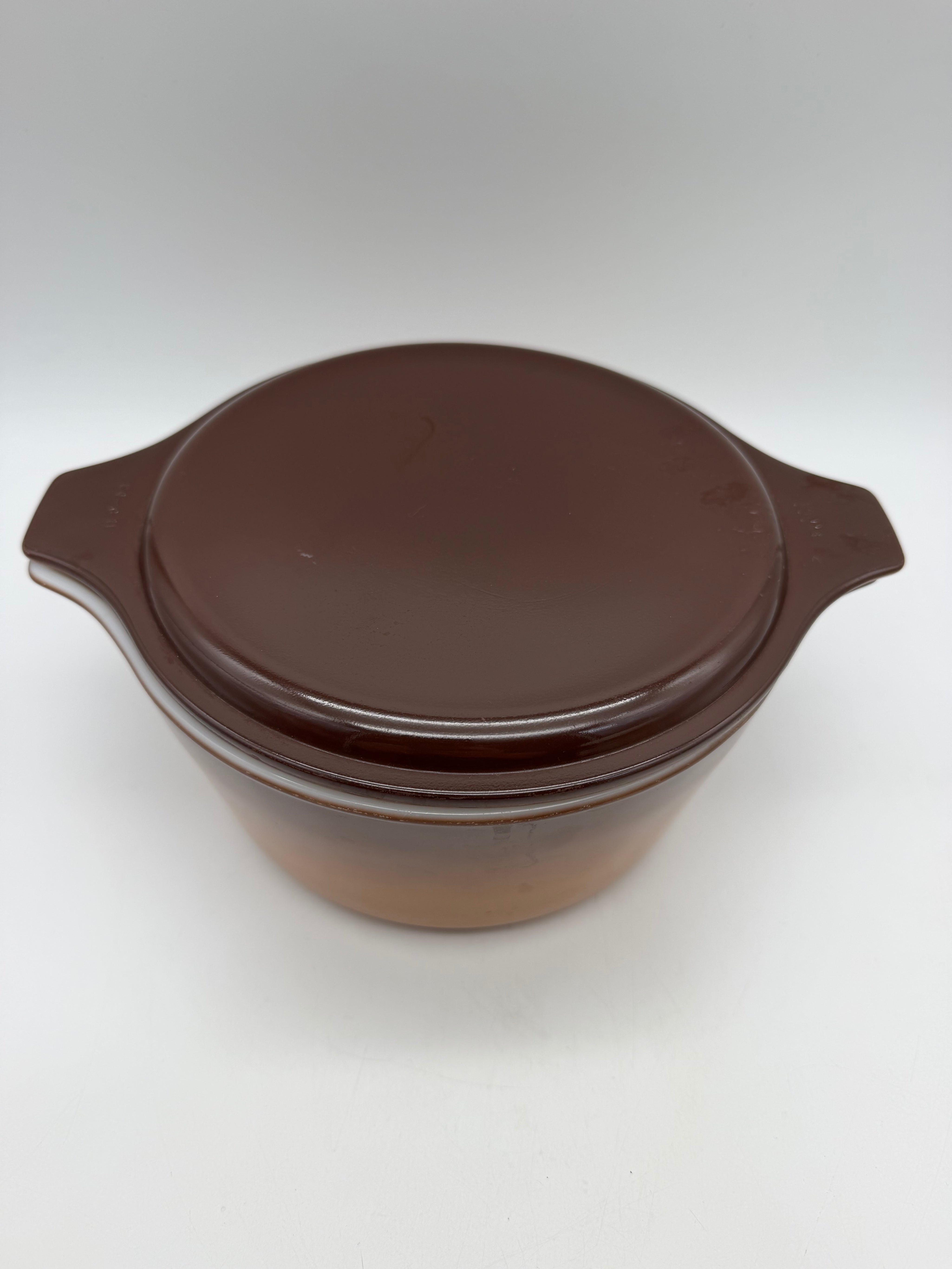 Pyrex 474  butterscotch Brown