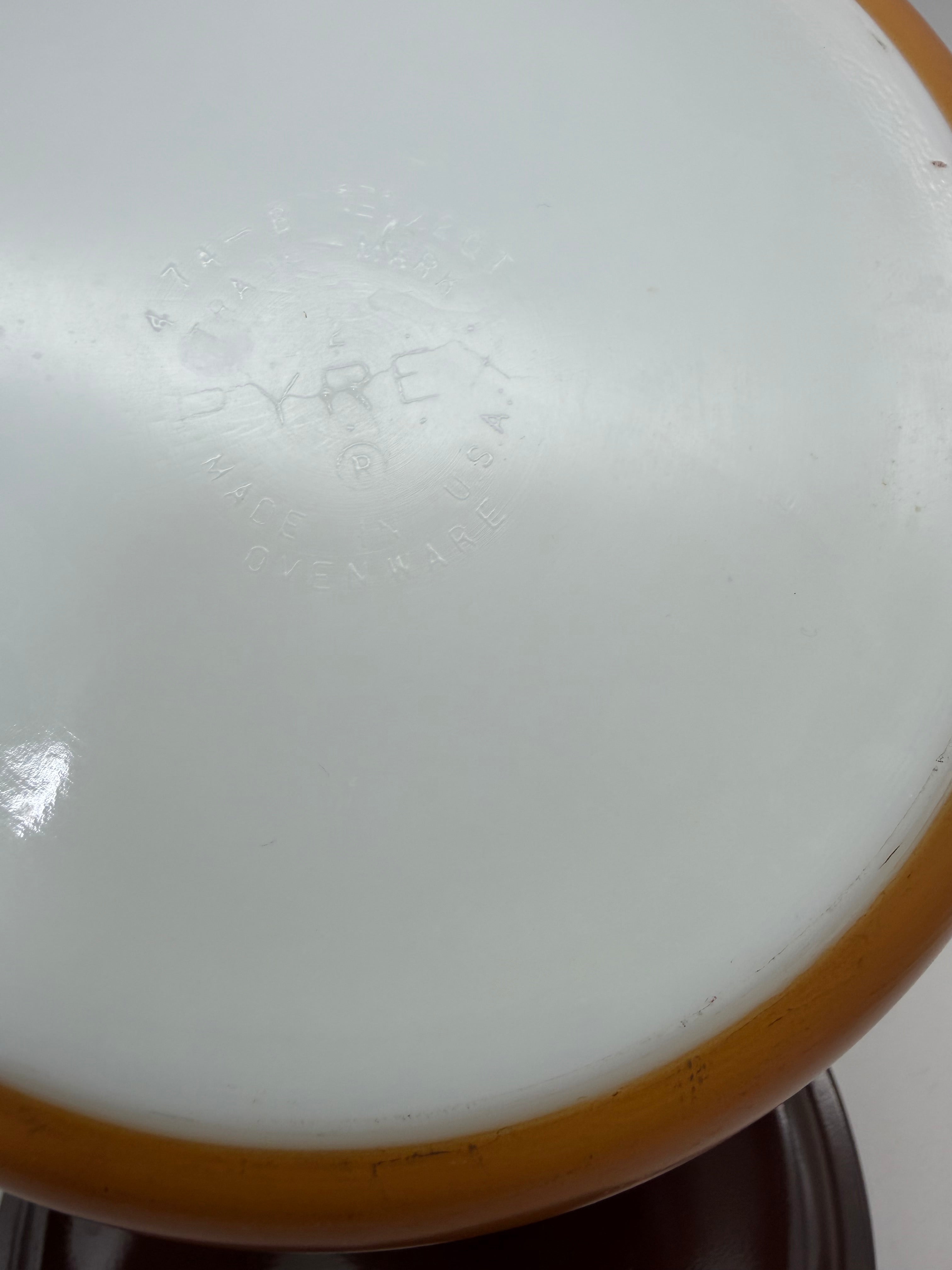 Pyrex 474  butterscotch Brown