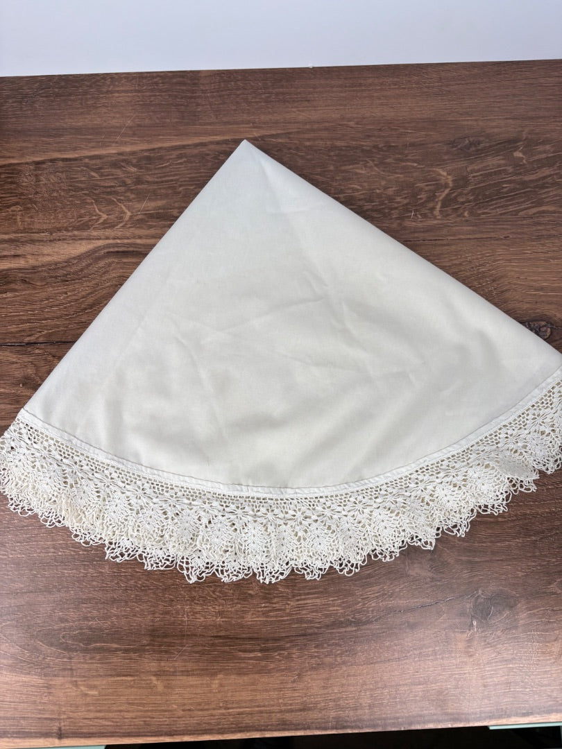 30 in Round Crocheted Edge Tablecloth