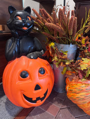 Vintage 1993 Caroline Pumpkin w/ Black Cat Blow Mold