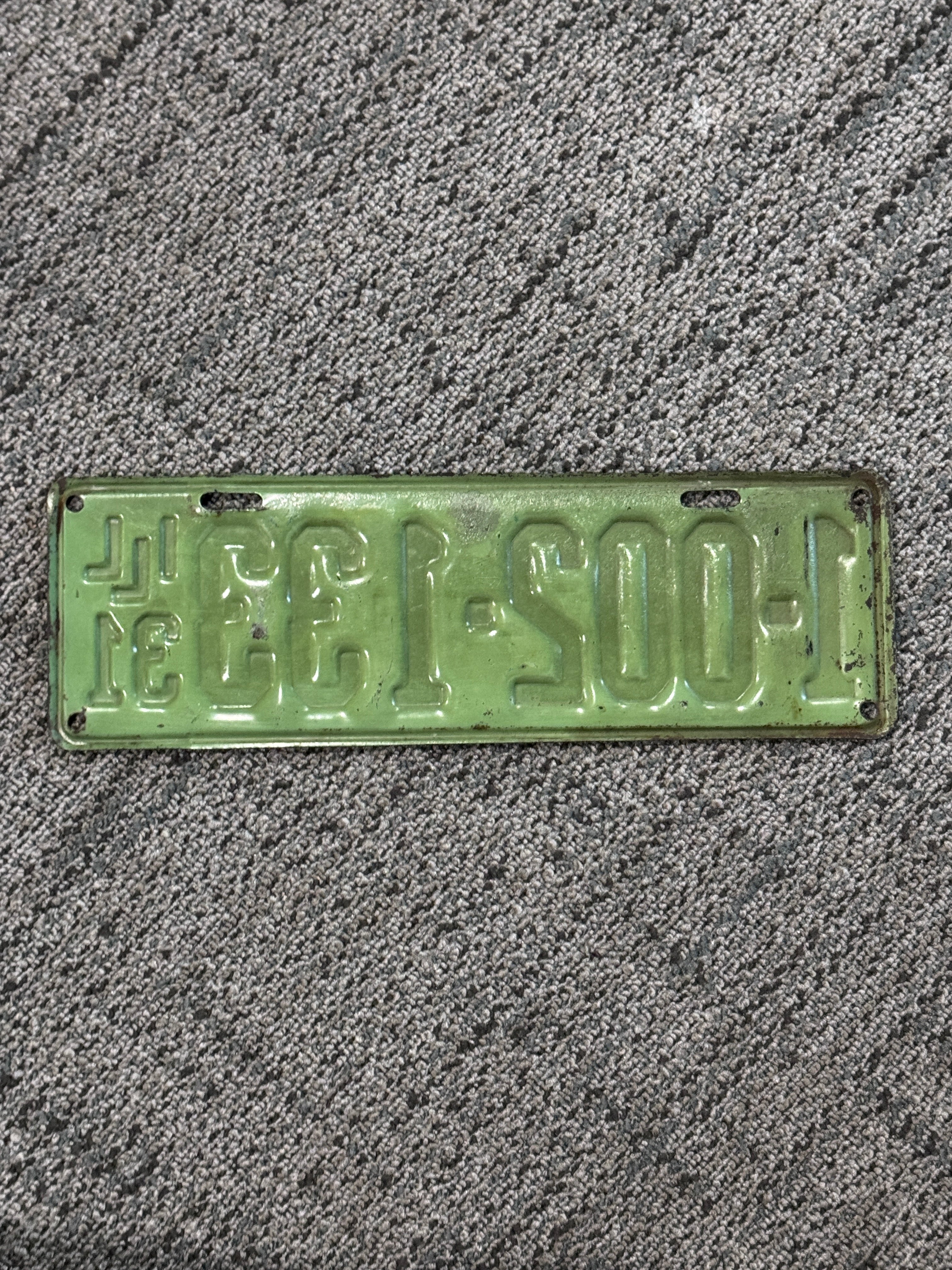 1-002-133 IL Vintage License Plate